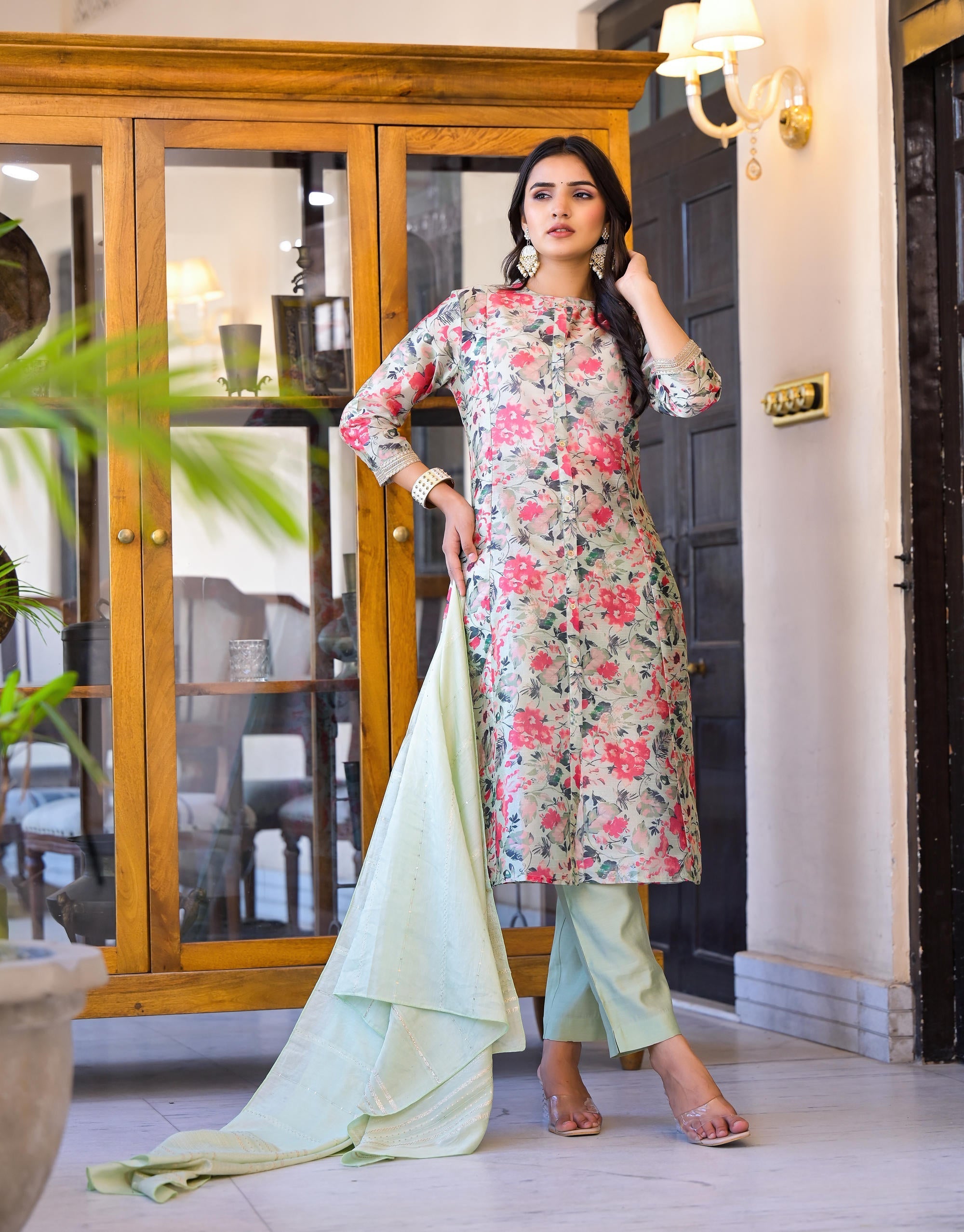 Juniper Women's White Silk Blend Floral Print Kurta Set