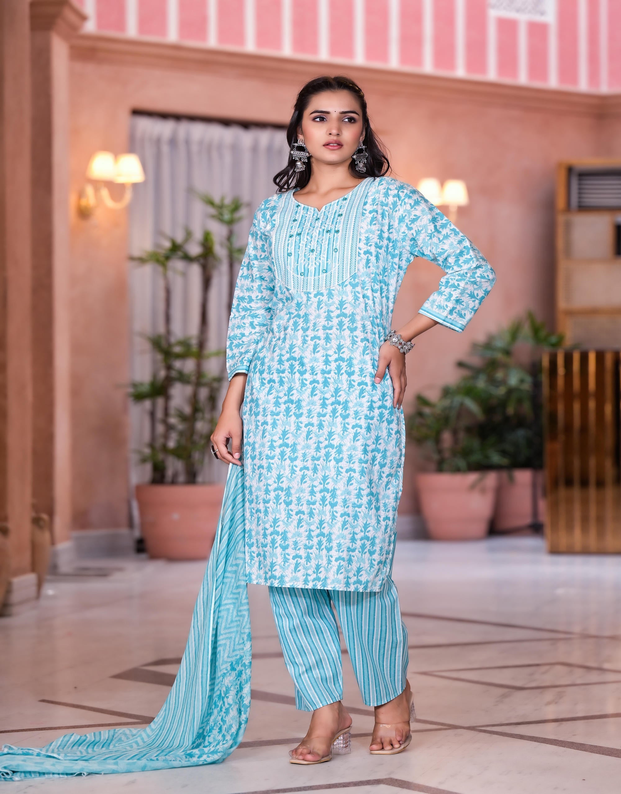 Juniper Women's Rama Green Floral Printed Cotton Kurta Set With Mirror & Thread Work
