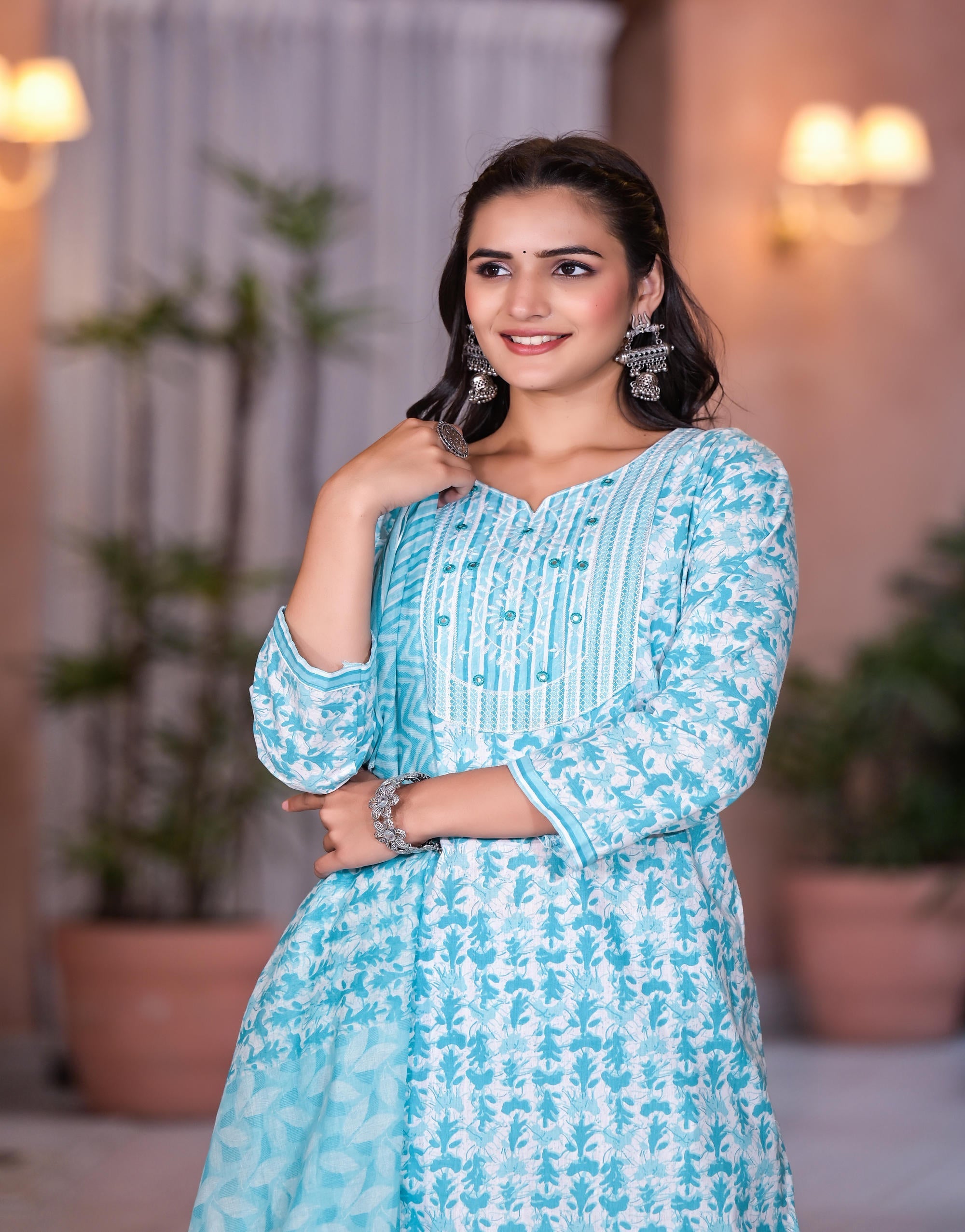 Juniper Women's Rama Green Floral Printed Cotton Kurta Set With Mirror & Thread Work
