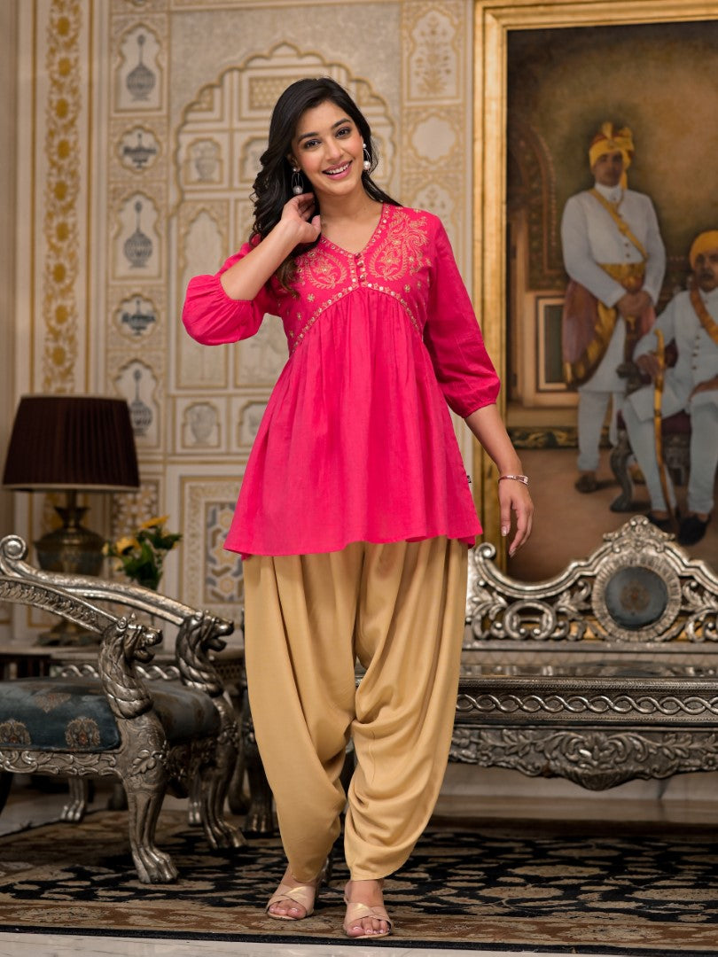 Juniper Women's Fuchsia Embroidered Cotton Tunic And Pant Co-Ord Set With Mirror & Zari Work