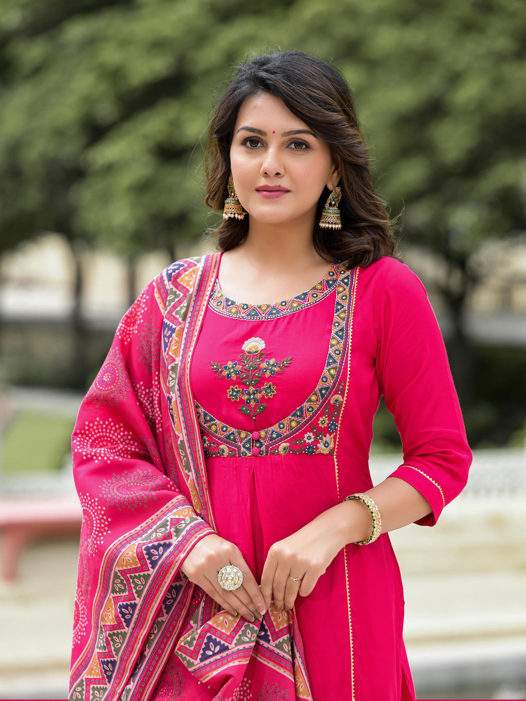 Juniper Women's Pink Viscose Rayon Solid Kurta Set
