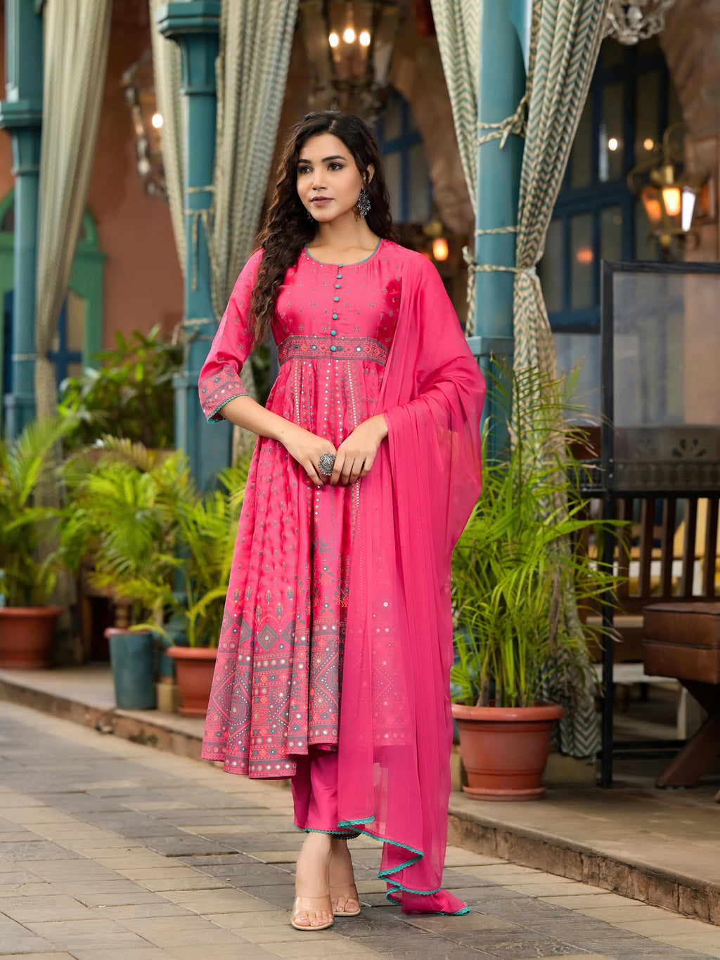 Juniper Women's Pink Polyester Printed Kurta Set