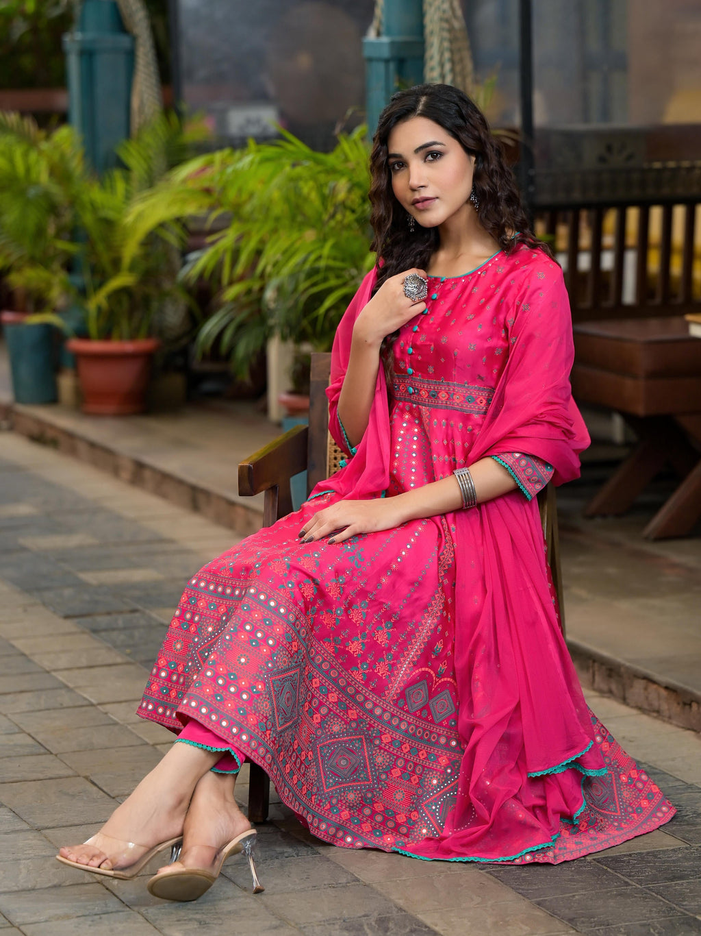 Juniper Women's Pink Polyester Printed Kurta Set