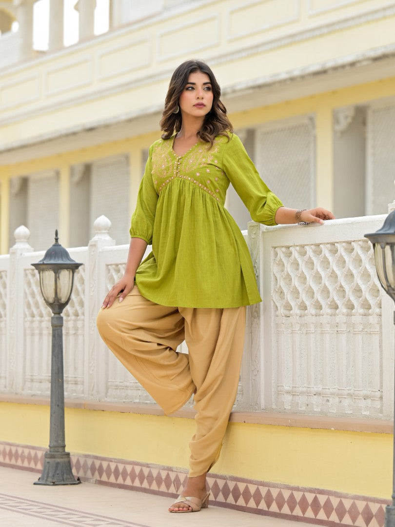 Juniper Women's Gold Ethnic Motif Printed Cotton Top And Pant Co-Ord Set With Zari Work