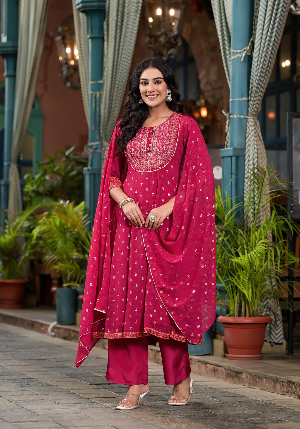 Juniper Women's Pink Georgette Printed Kurta Set