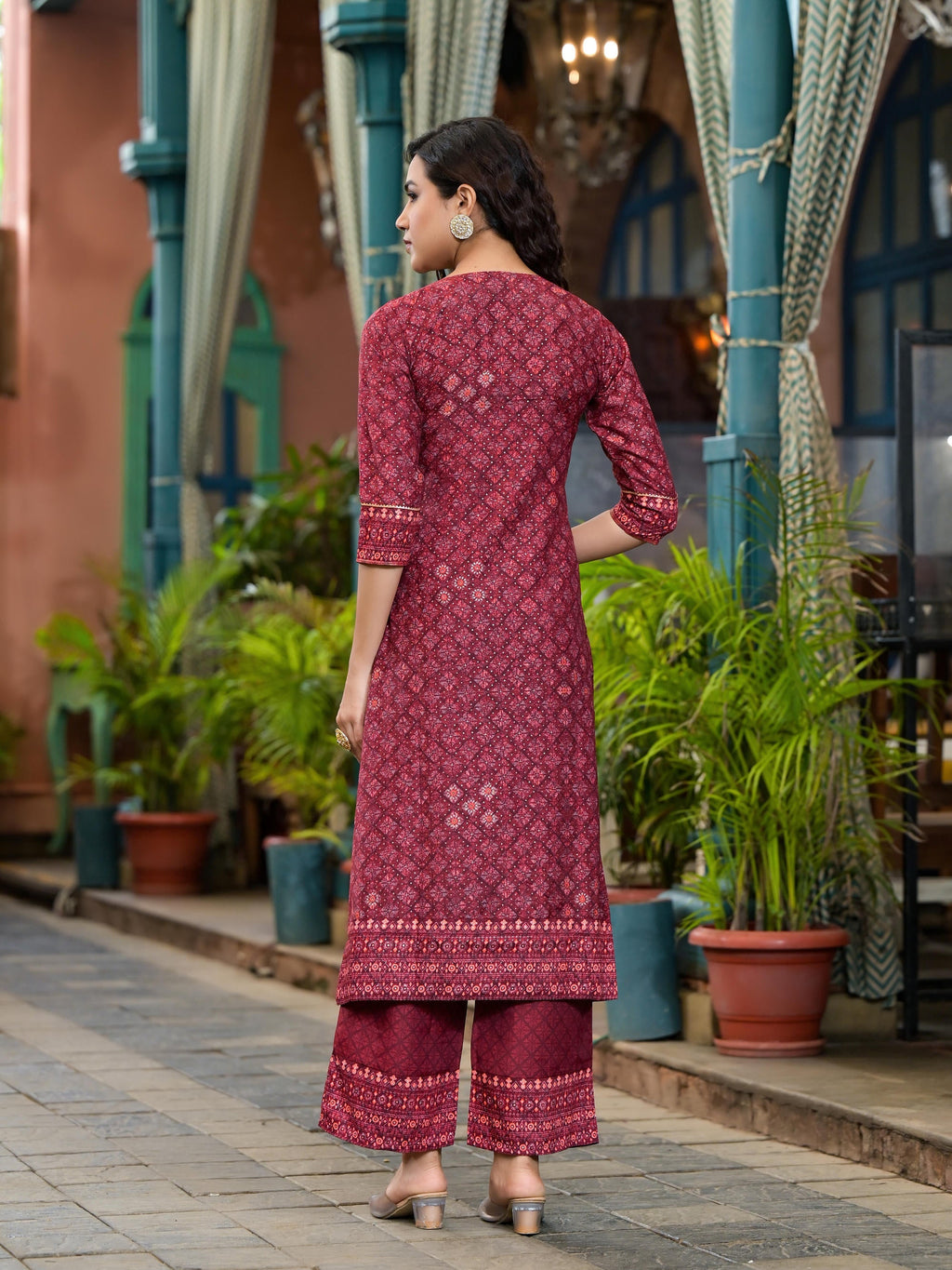 Juniper Women's Rust Ethnic Motif Printed Cotton Kurta Set With Thread Work & Sequins