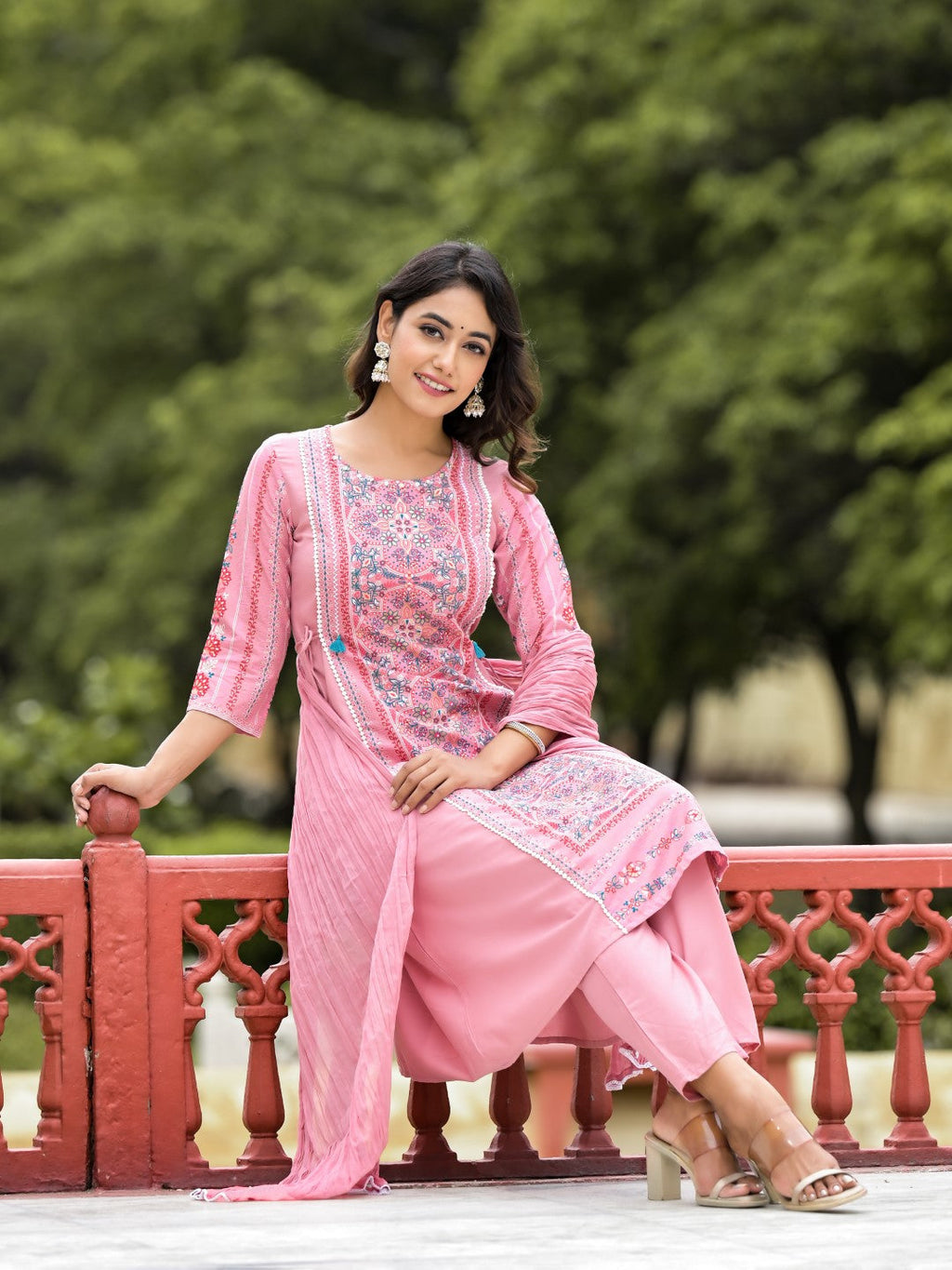 Juniper Women's Peach Floral Printed Liva Rayon Kurta Pant & Dupatta Set With Doris At Waist & Thread Work & Tassels