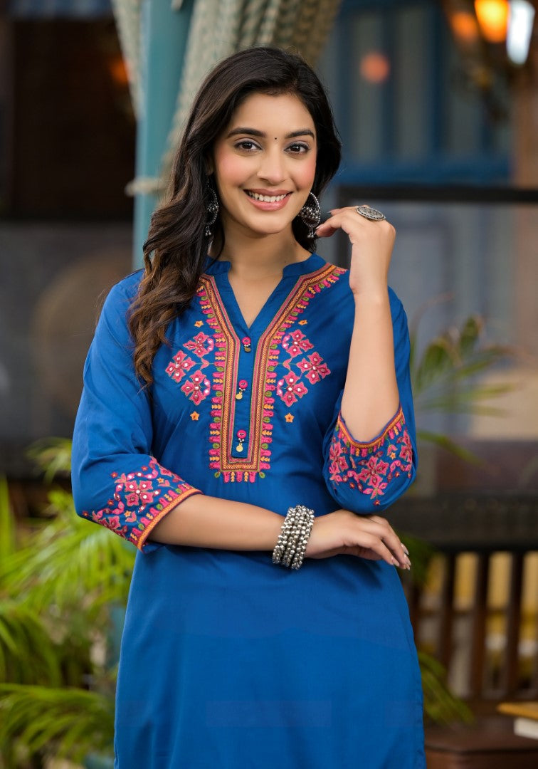 Juniper Women's Blue Thread Embroidered Liva Rayon Short Kurta And Pant Set With Buttons & Coins