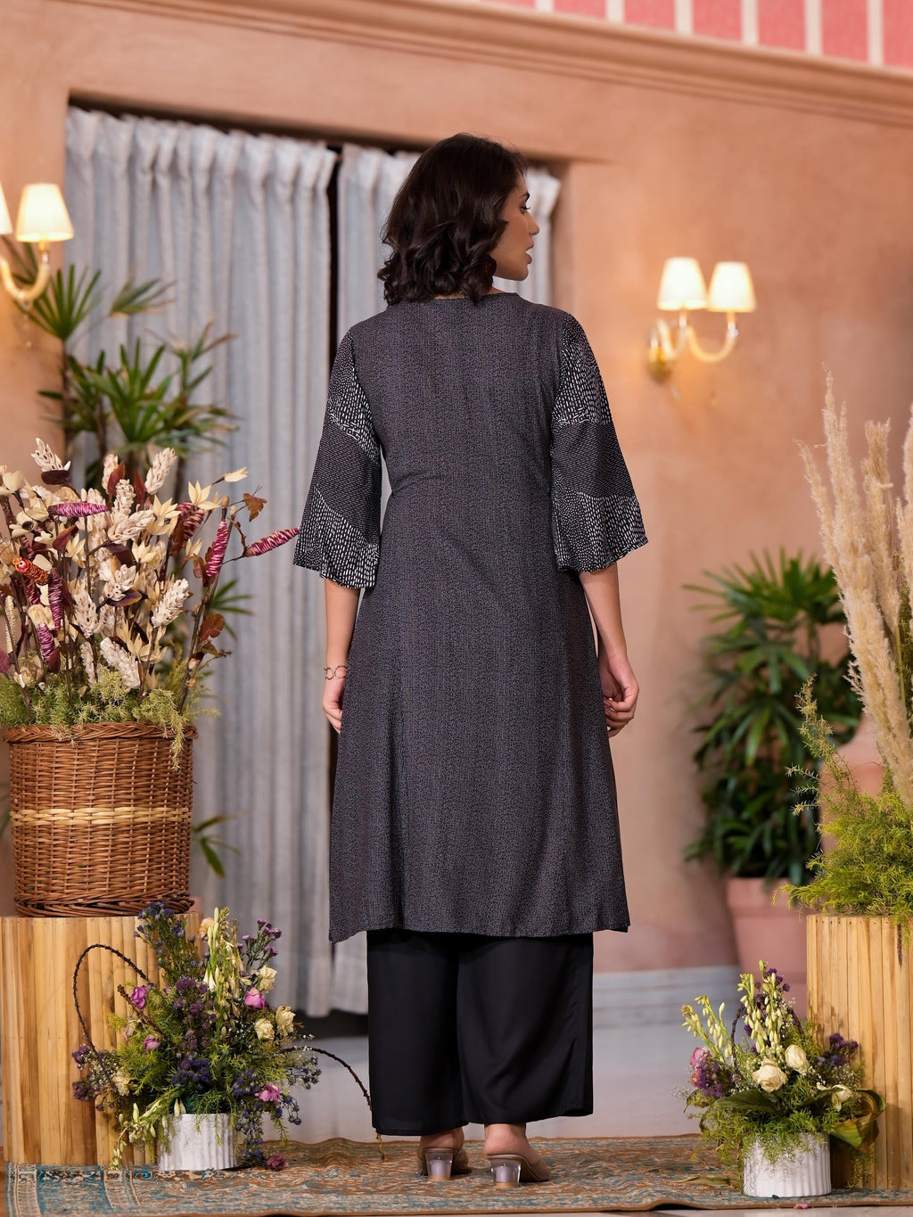 Juniper Women's Black Viscose Rayon Printed Kurta Set