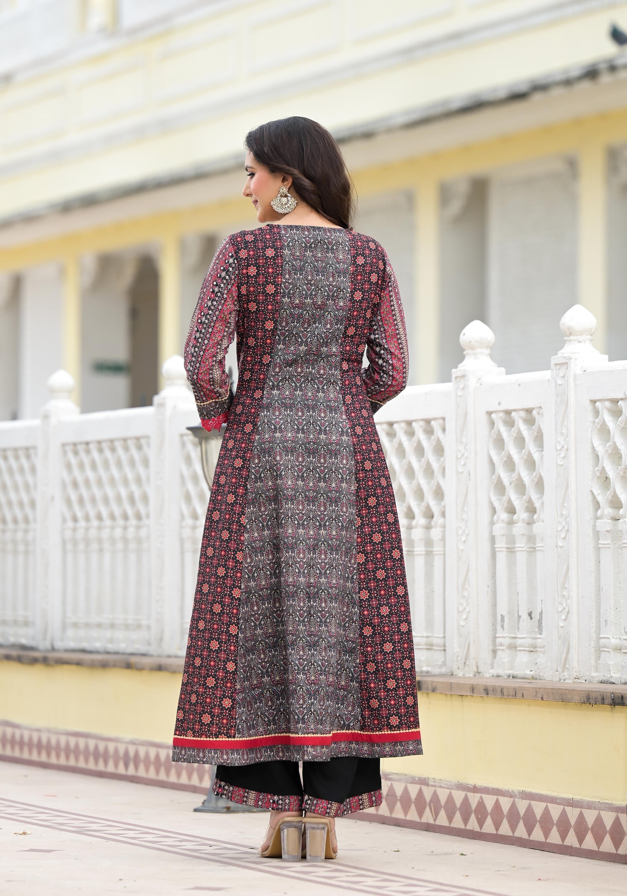 Juniper Women's Black Silk Blend Printed Kurta Set