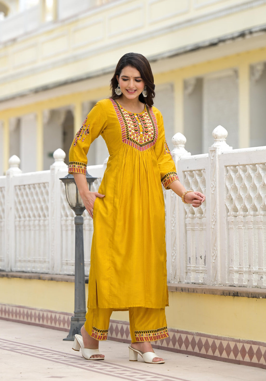 Juniper Women's Yellow Cotton Blend Solid Kurta Set