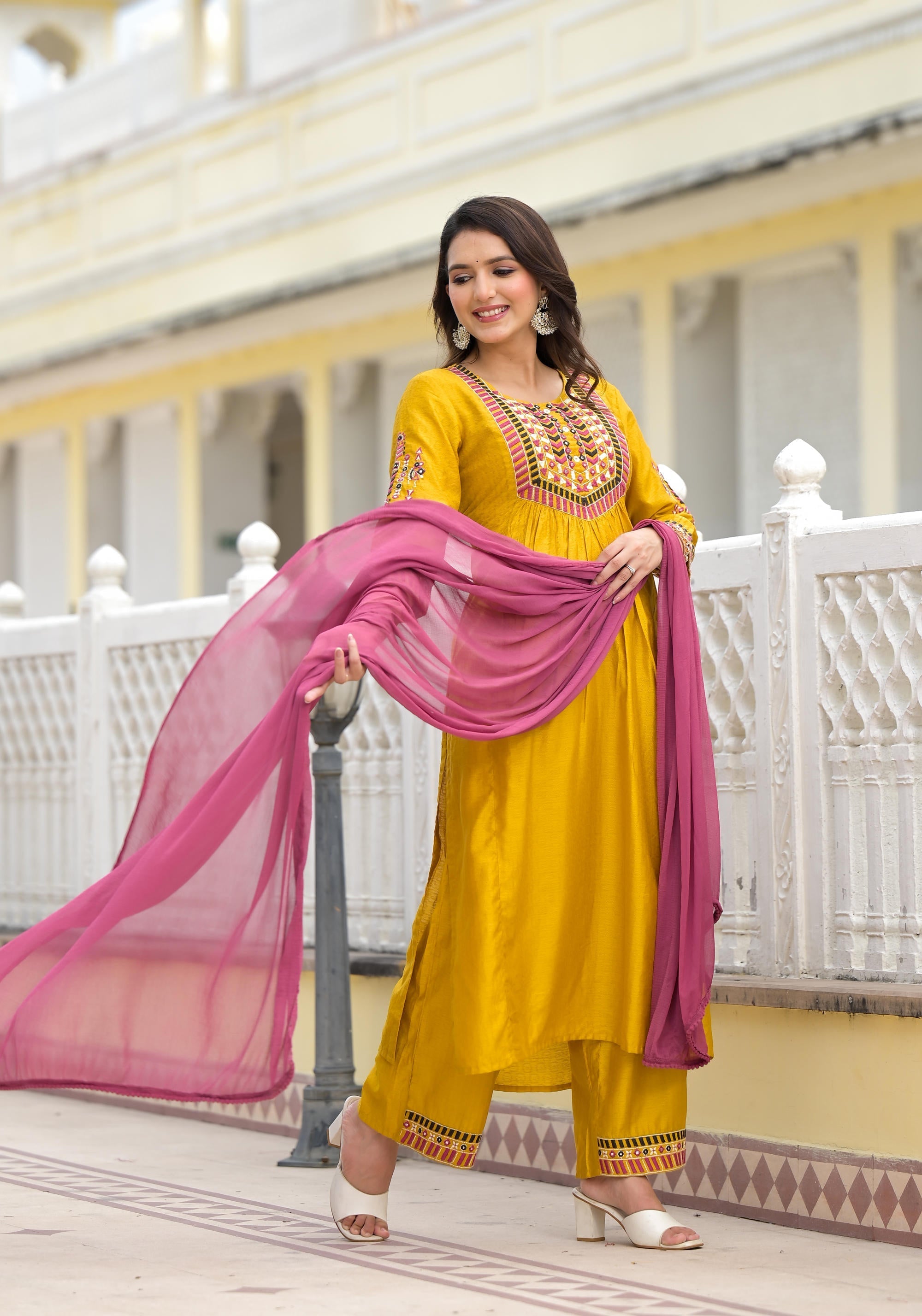Juniper Women's Yellow Cotton Blend Solid Kurta Set
