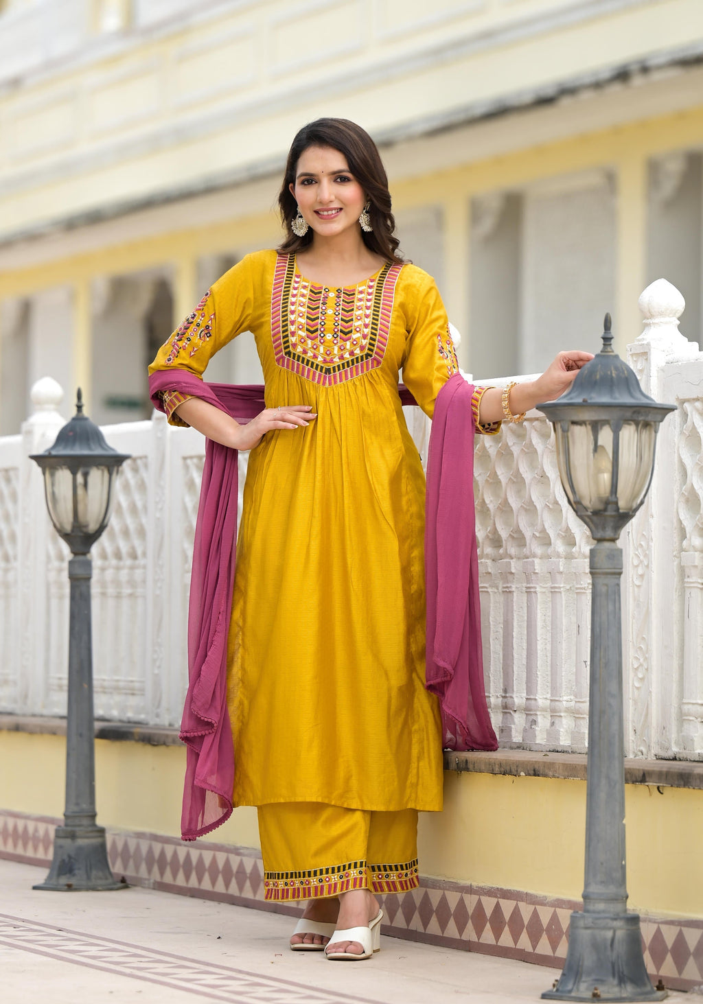 Juniper Women's Yellow Cotton Blend Solid Kurta Set