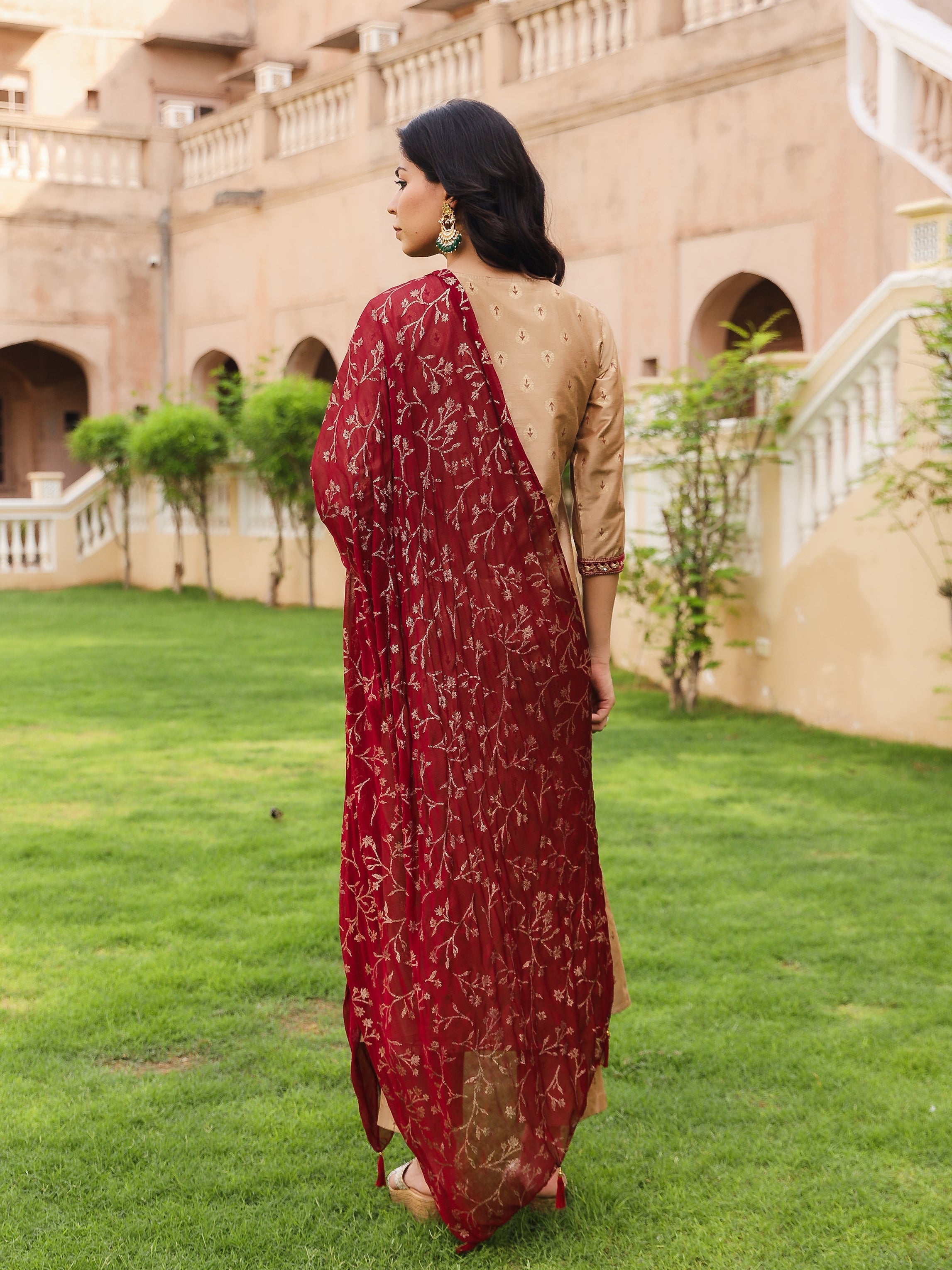 Juniper Women's Gold Cotton Blend Printed Kurta Set