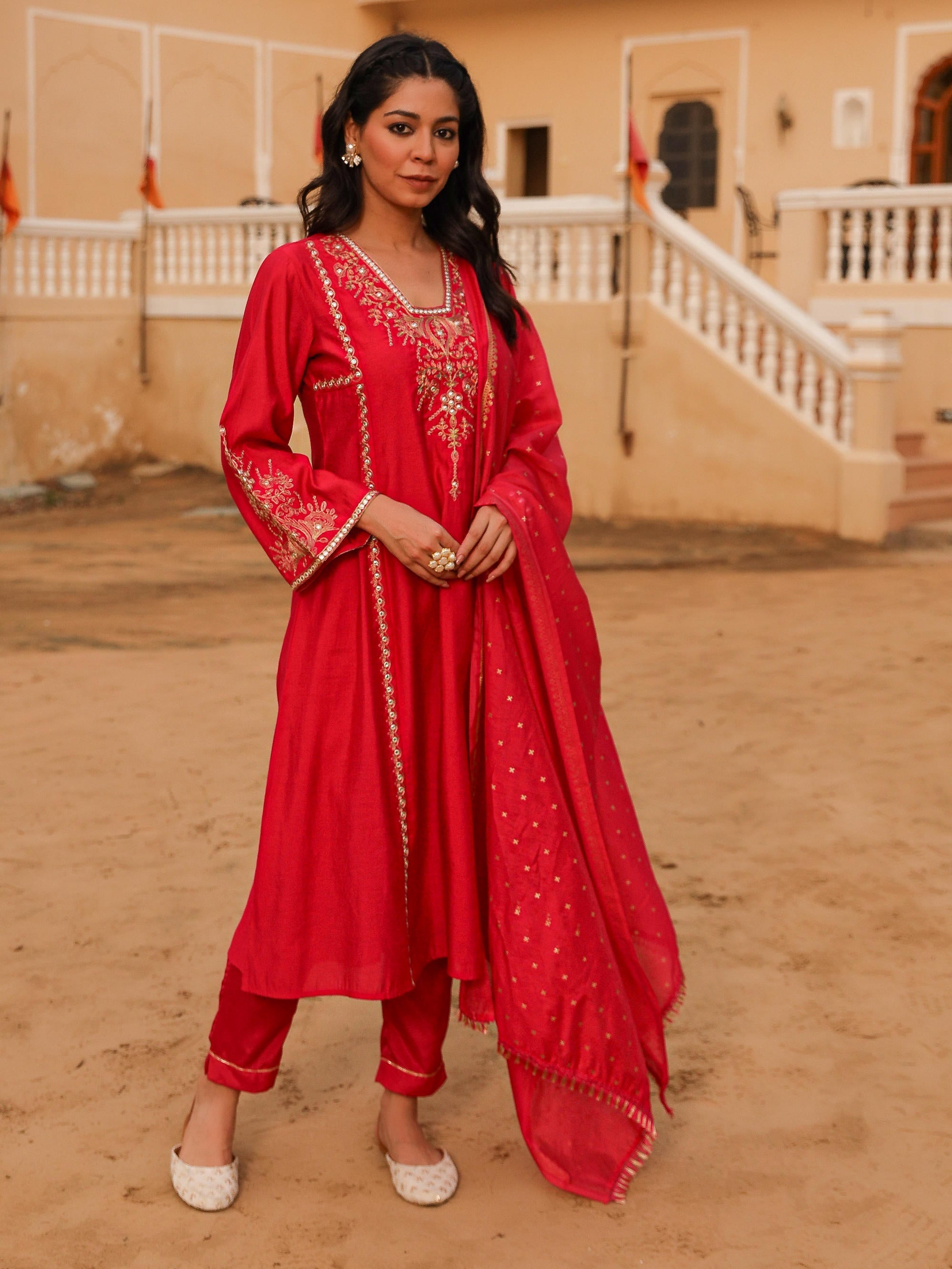Juniper Women's Pink Viscose Rayon Embroidered Kurta Set