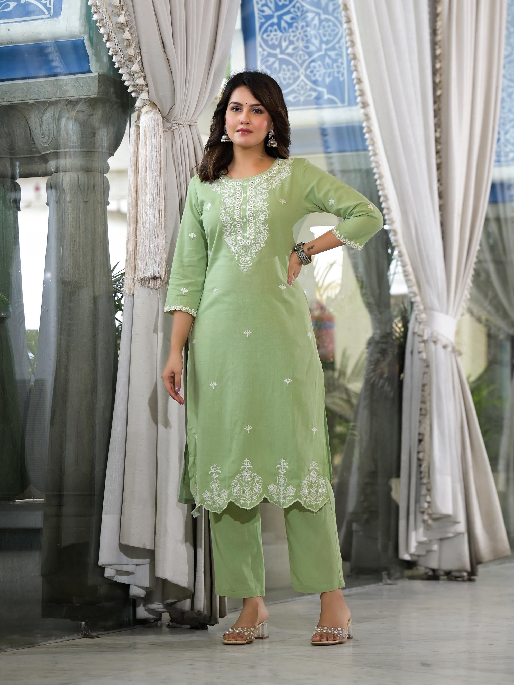 Juniper Women's Green Cotton Blend Solid Kurta Set