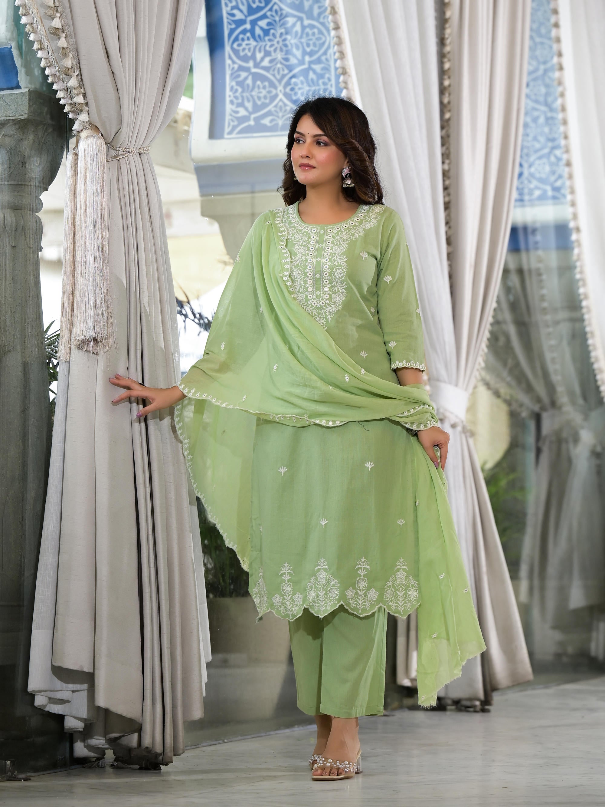Juniper Women's Green Cotton Blend Solid Kurta Set