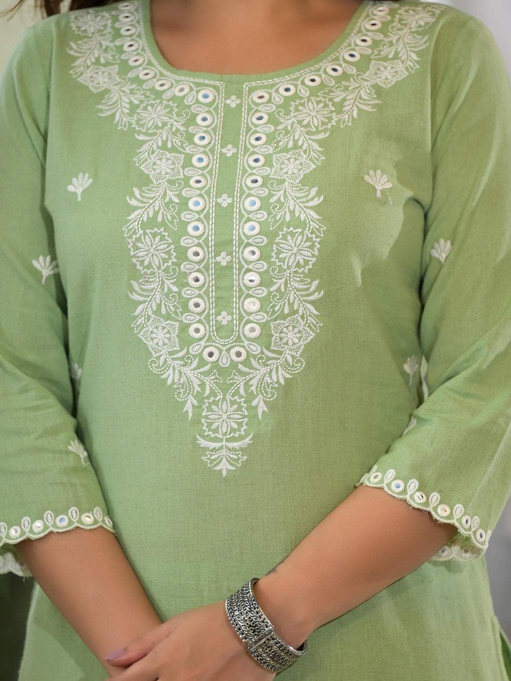Juniper Women's Green Cotton Blend Solid Kurta Set