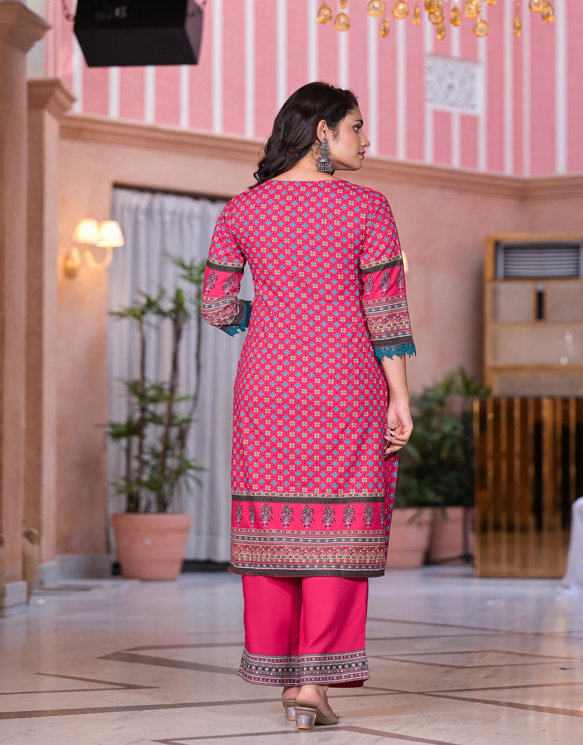 Juniper Women's Fuchsia Ethnic Motif Printed Rayon Kurta Set With Thread & Mirror Work