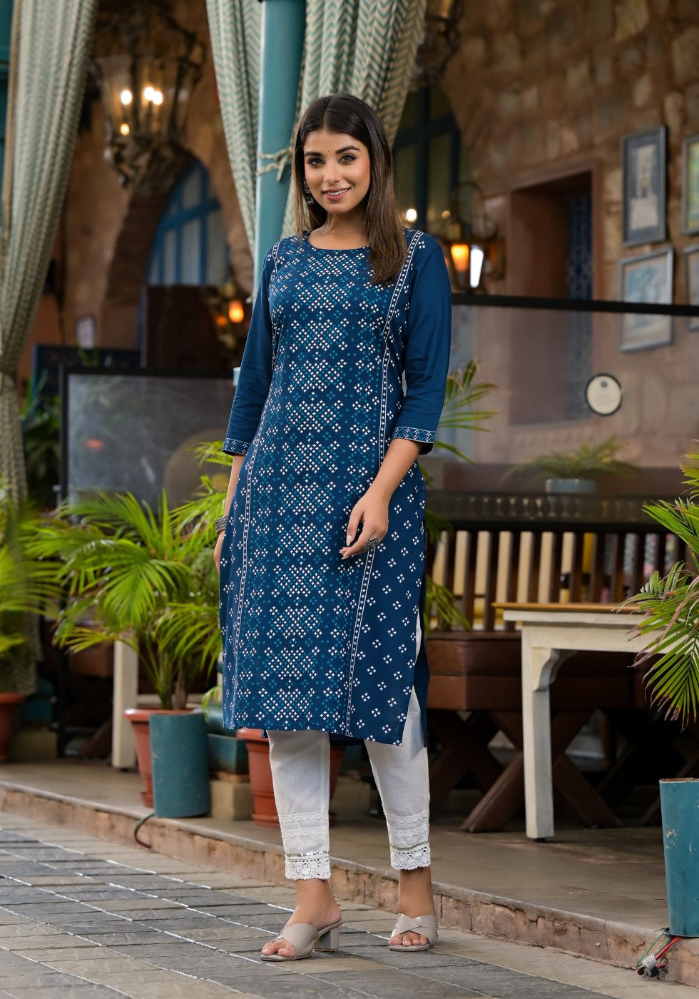 Juniper Women's Teal Ethnic Motif Printed Round Neck Rayon Kurta With Straight Hemline