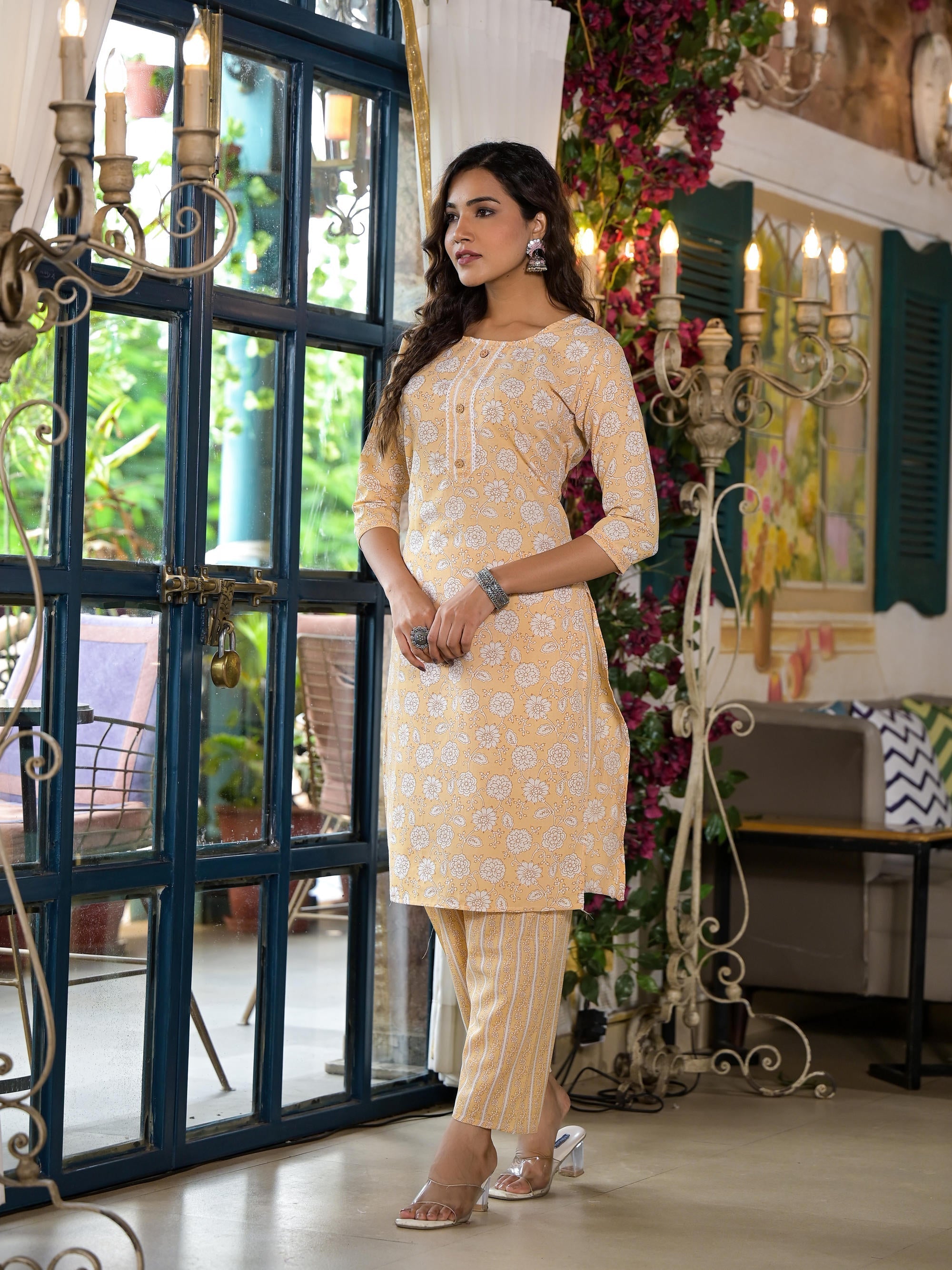 Juniper Women's Brown Floral Printed Cotton Kurta & Pant Set With Lace & Buttons