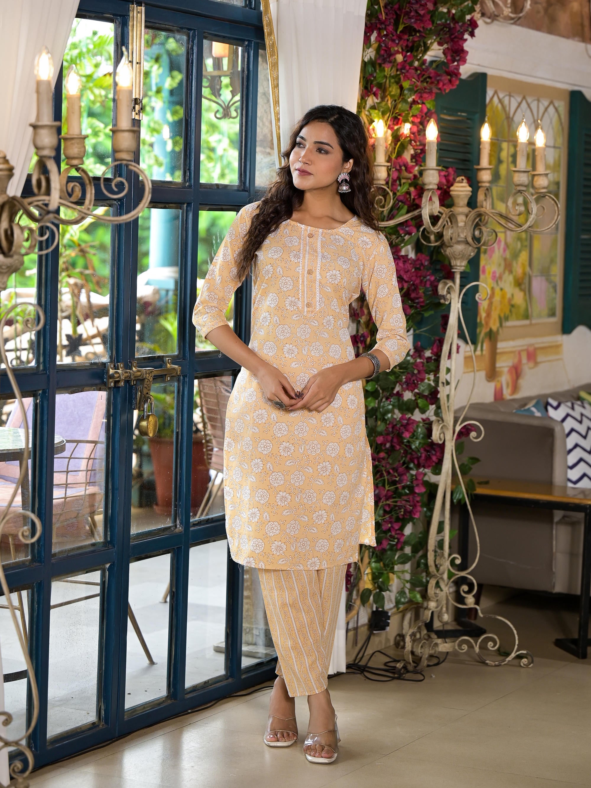 Juniper Women's Brown Floral Printed Cotton Kurta & Pant Set With Lace & Buttons