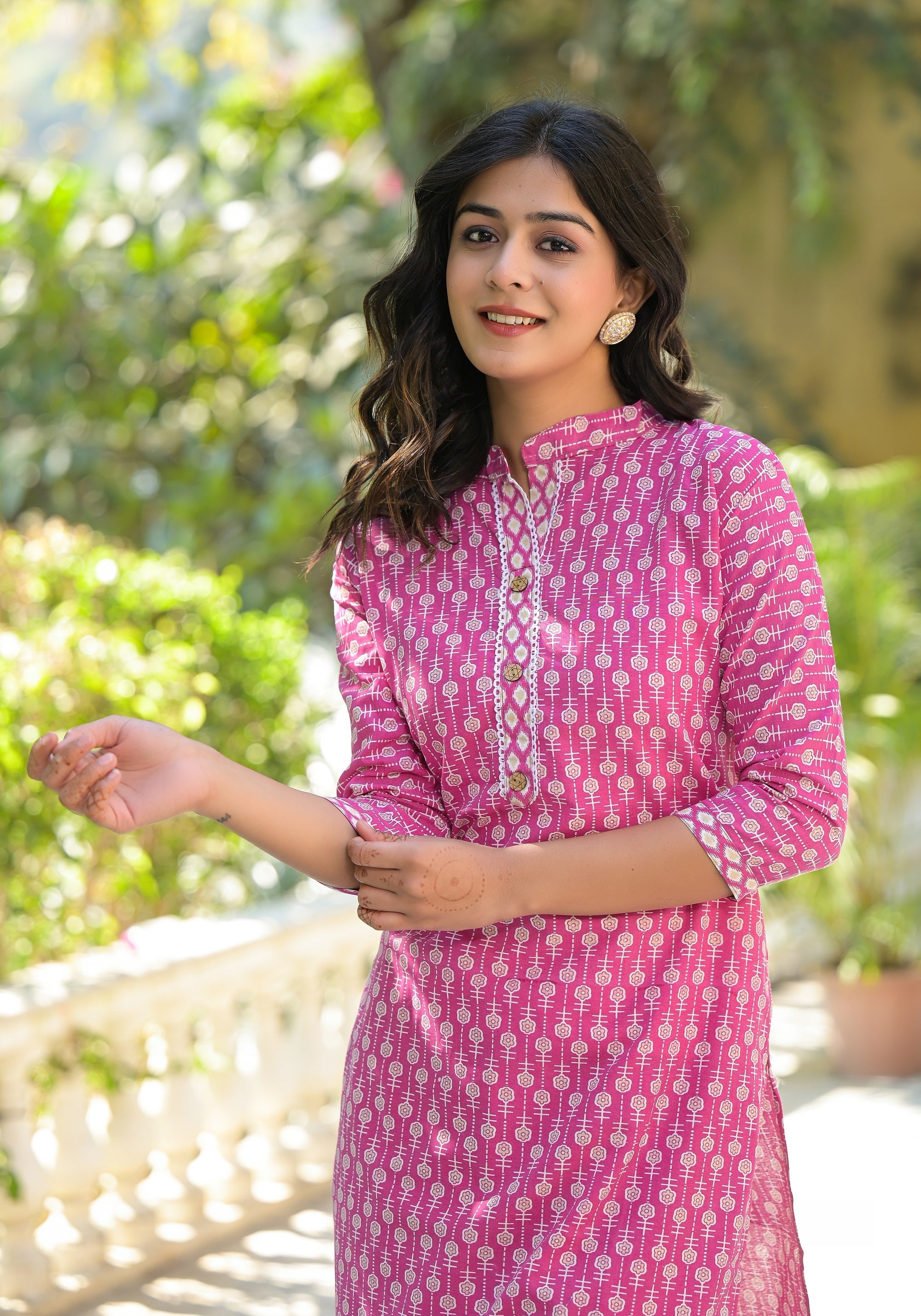 Juniper Women's Wine Floral Printed Cotton Kurta Set With Lace