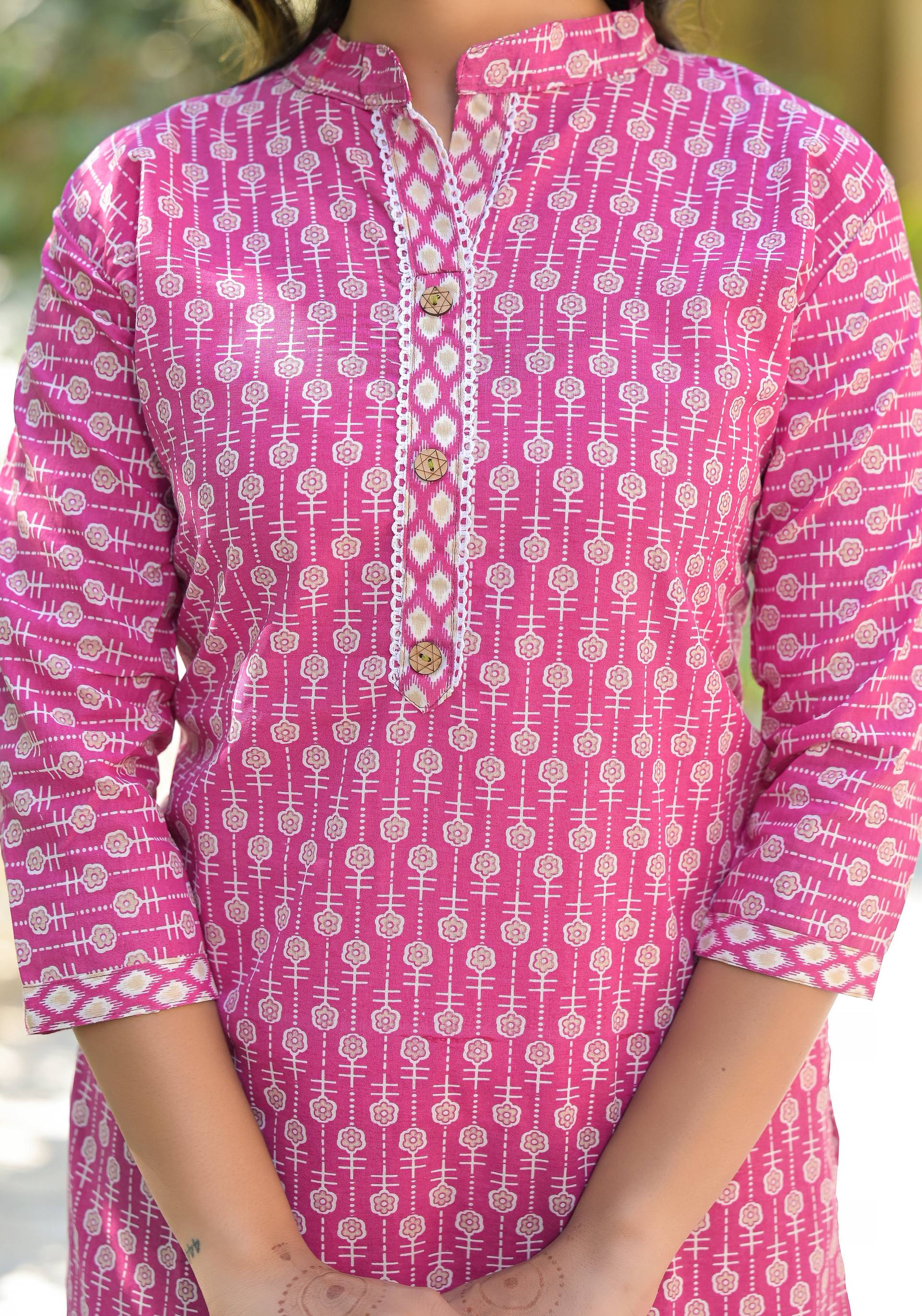 Juniper Women's Wine Floral Printed Cotton Kurta Set With Lace