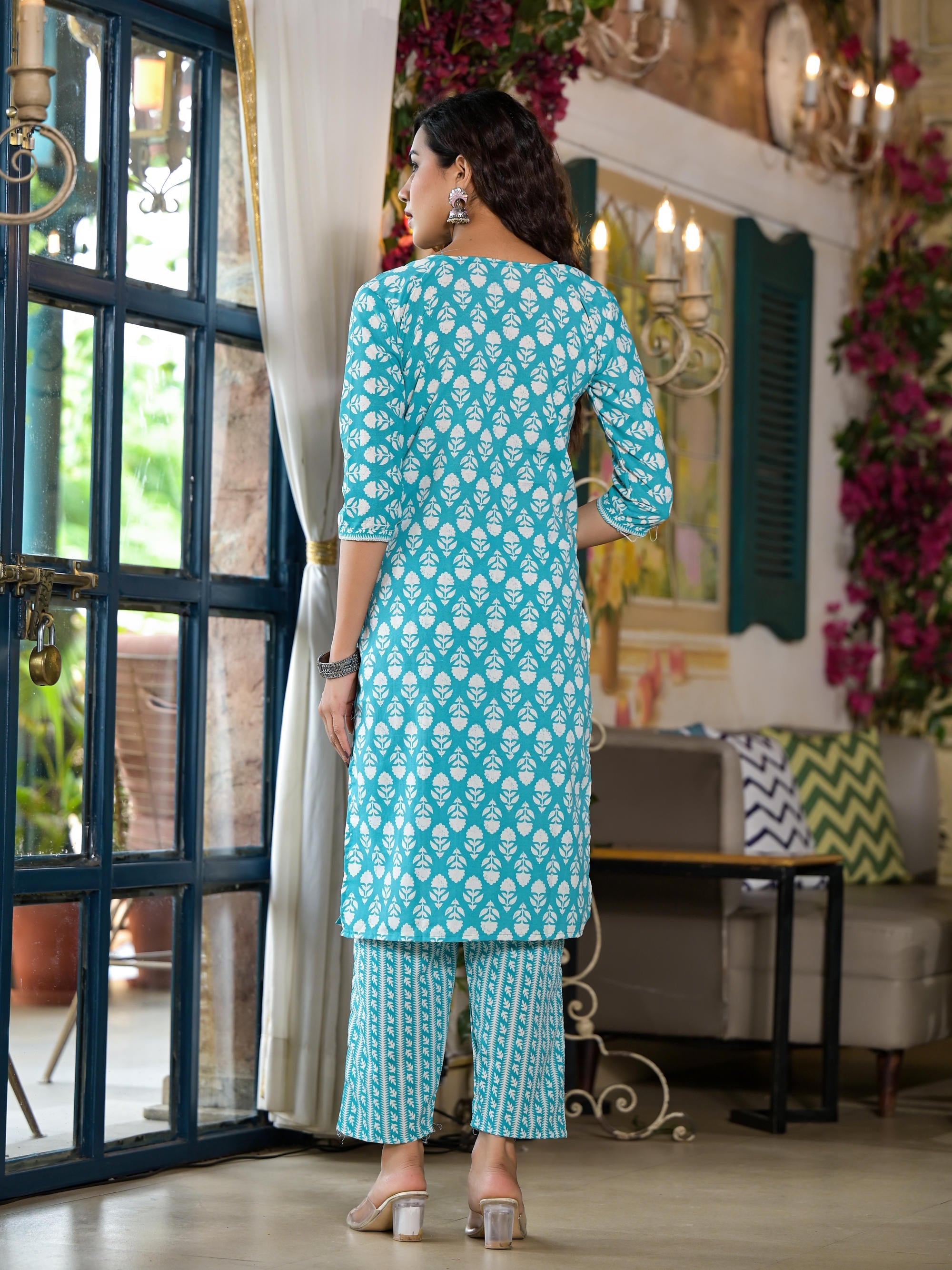 Juniper Women's Teal Ethnic Motif Printed Cotton Kurta & Pants Set With Lace