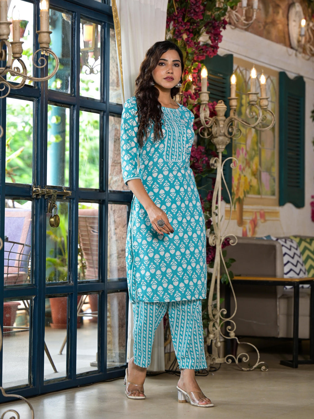 Juniper Women's Teal Ethnic Motif Printed Cotton Kurta & Pants Set With Lace
