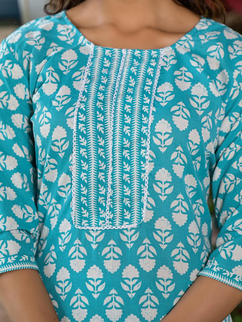 Juniper Women's Teal Ethnic Motif Printed Cotton Kurta & Pants Set With Lace