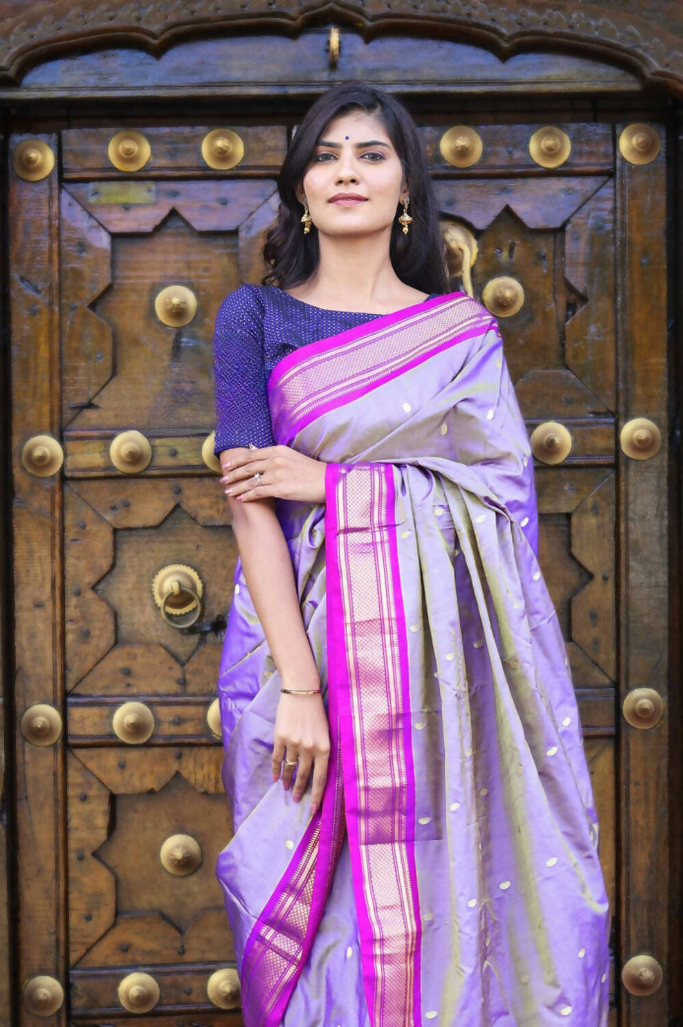 Very Much Indian Pure Silk Handloom Paithani -Dual Tone Lavender With Purplish Pink