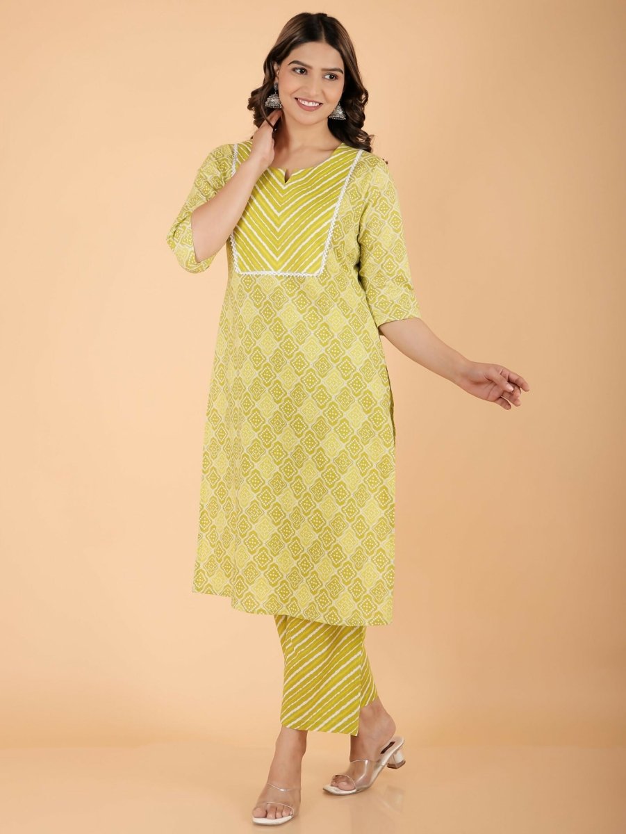 Aramya Green Soft Cotton Geometric Print Straight Kurta Set for Women