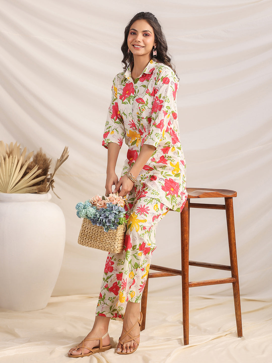 Janasya Straight Cambric Off White Floral Shirt Collar Co-Ords