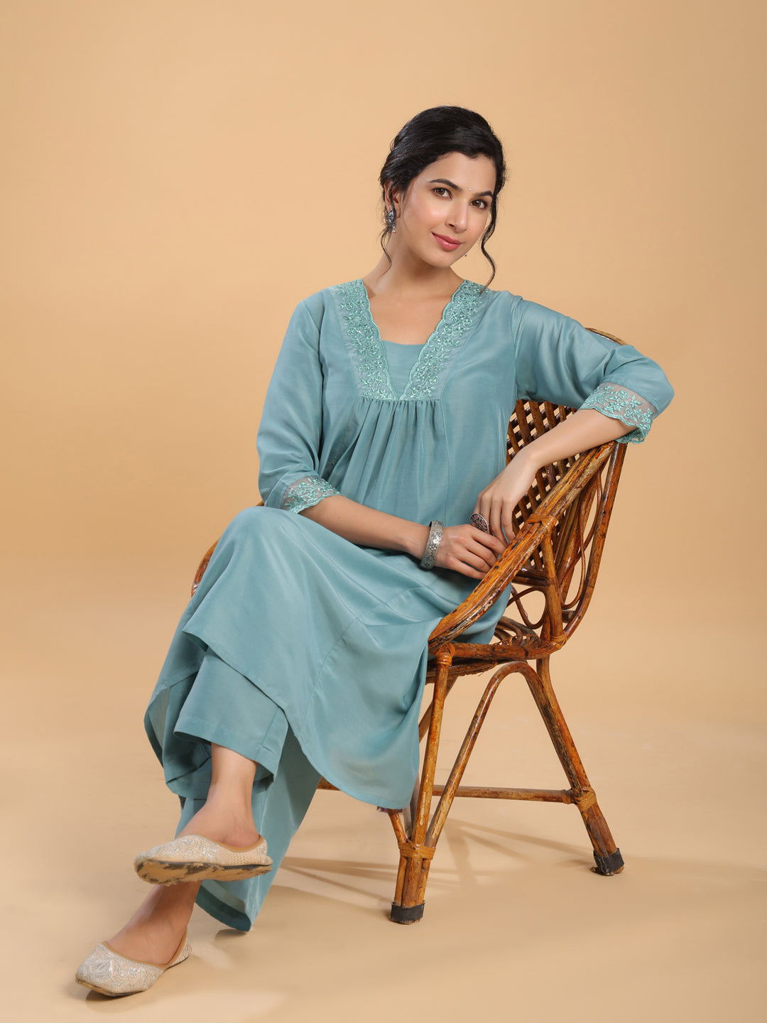 Janasya Gathering Muslin Sage Yoke Embroidery V-Neck Kurta Set