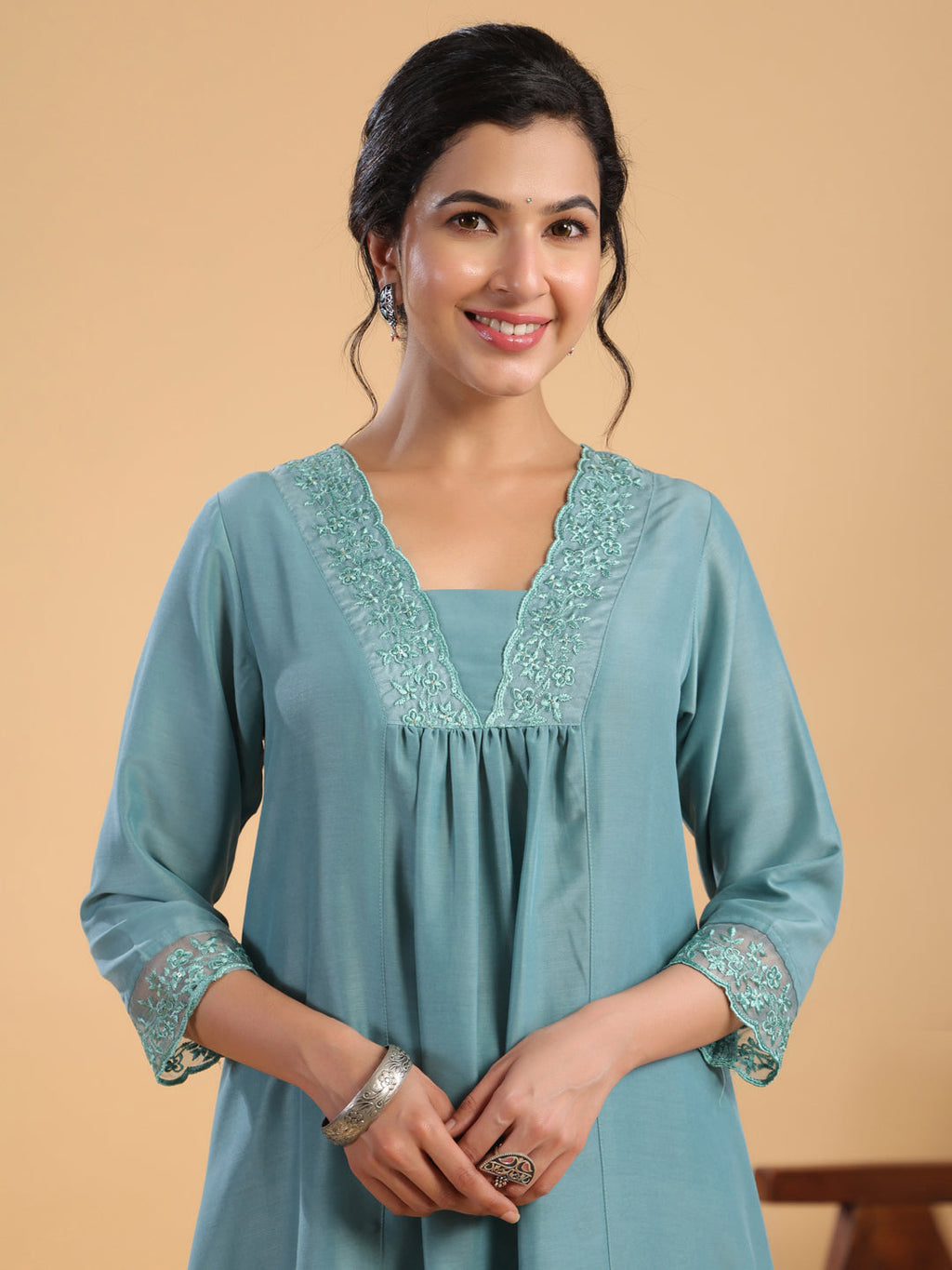 Janasya Gathering Muslin Sage Yoke Embroidery V-Neck Kurta Set