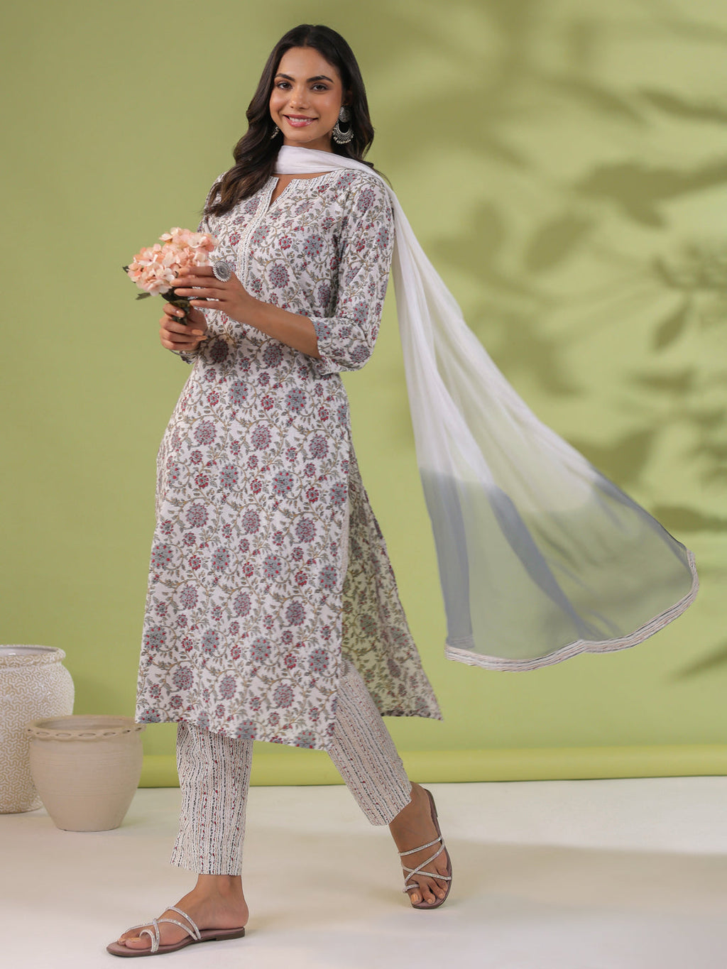 Janasya Regular Cambric White Floral Notch Neck Set