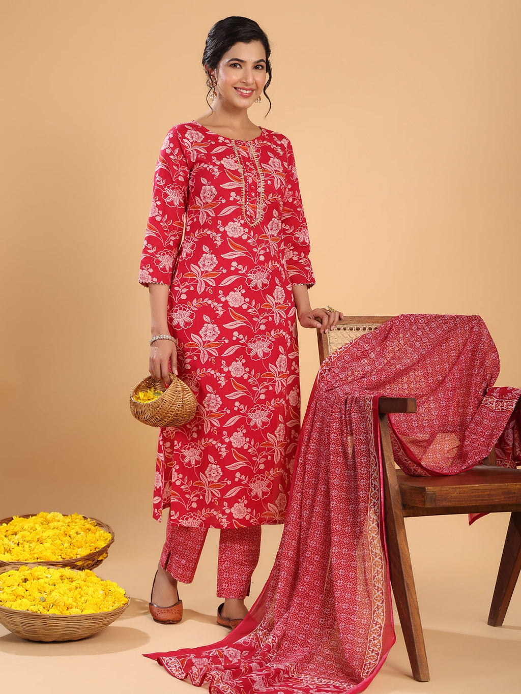 Janasya Straight Cambric Pink Floral Round Neck Set