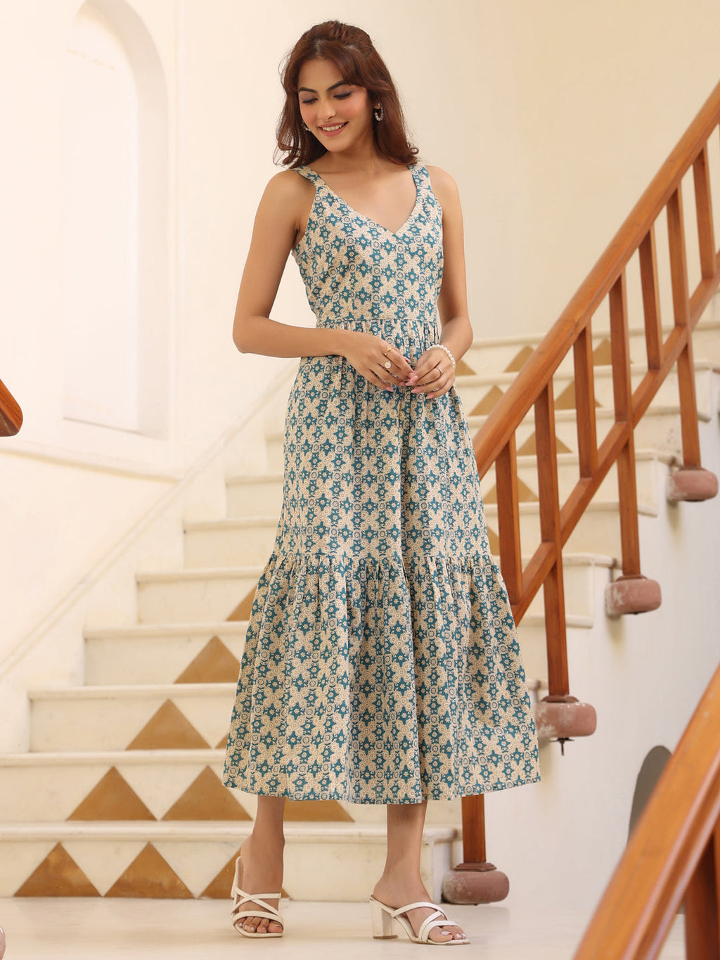 Janasya Light Cotton Ethnic Motifs Tiered Dress