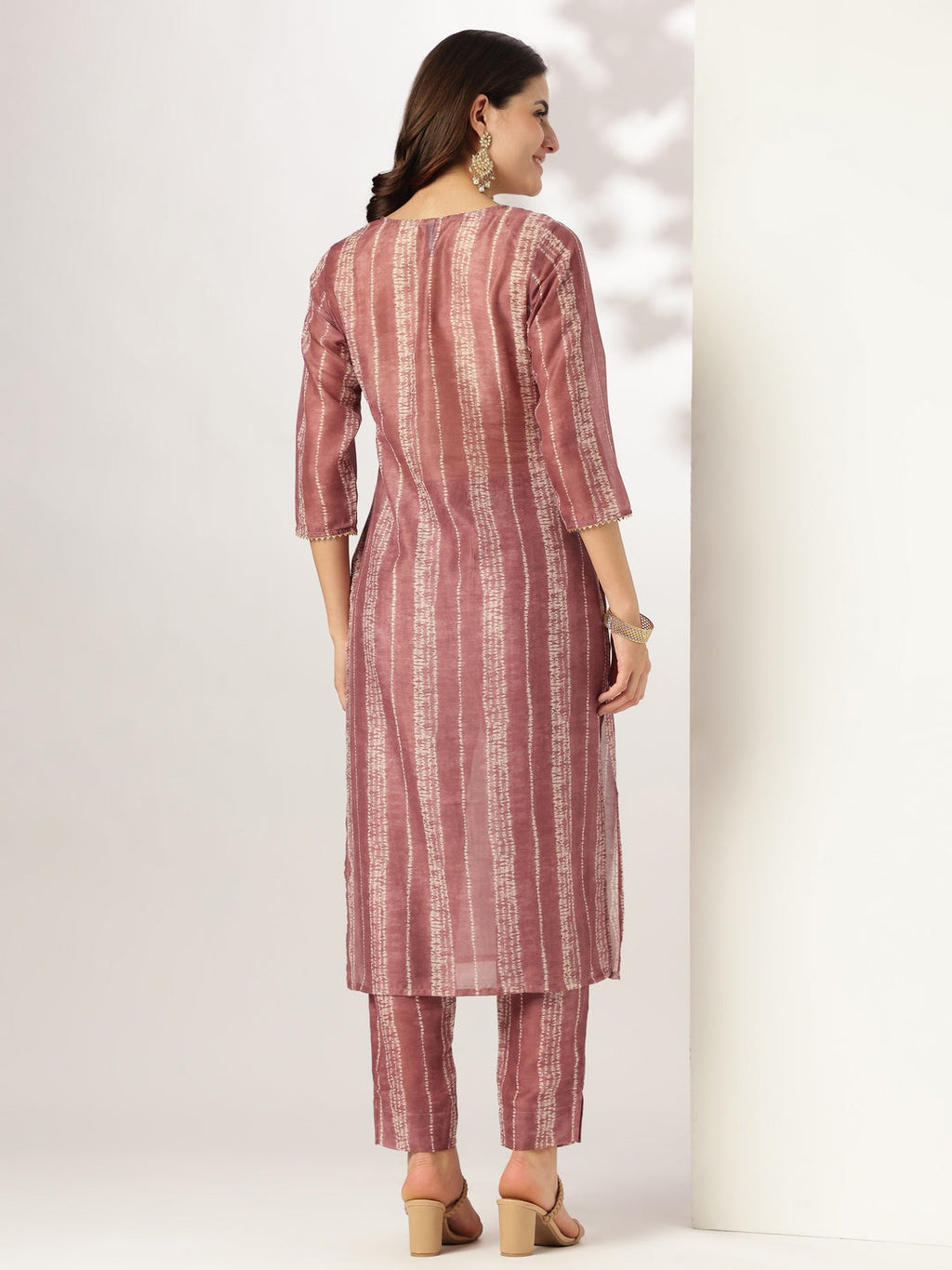 Janasya Dark Silk Blend Tie & dye Straight Kurta Set