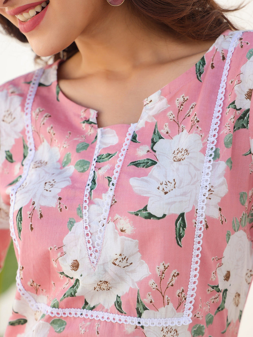 Janasya Light Cotton Floral Straight Kurta Set