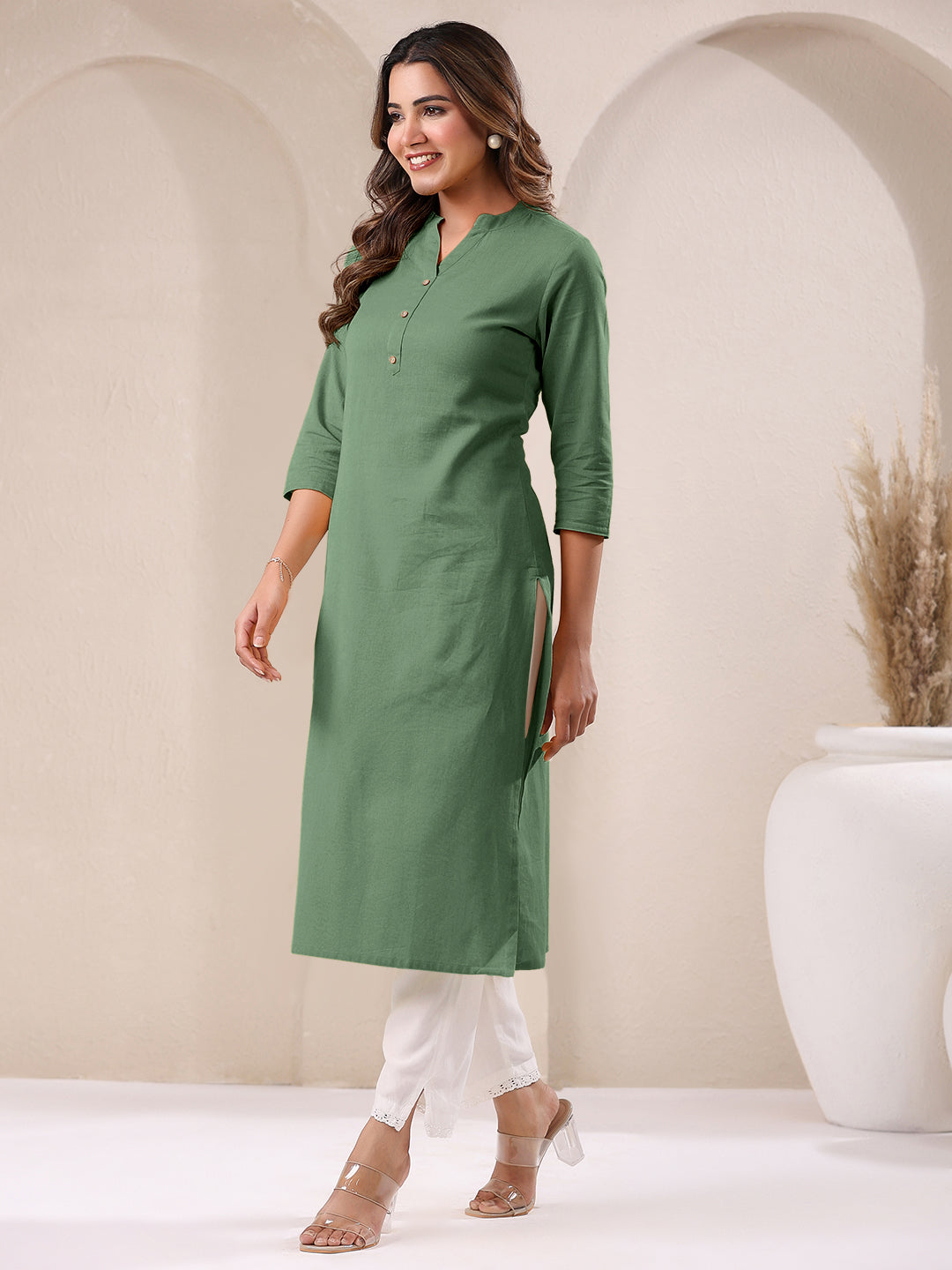 Janasya Light Cotton Solid Straight Kurta