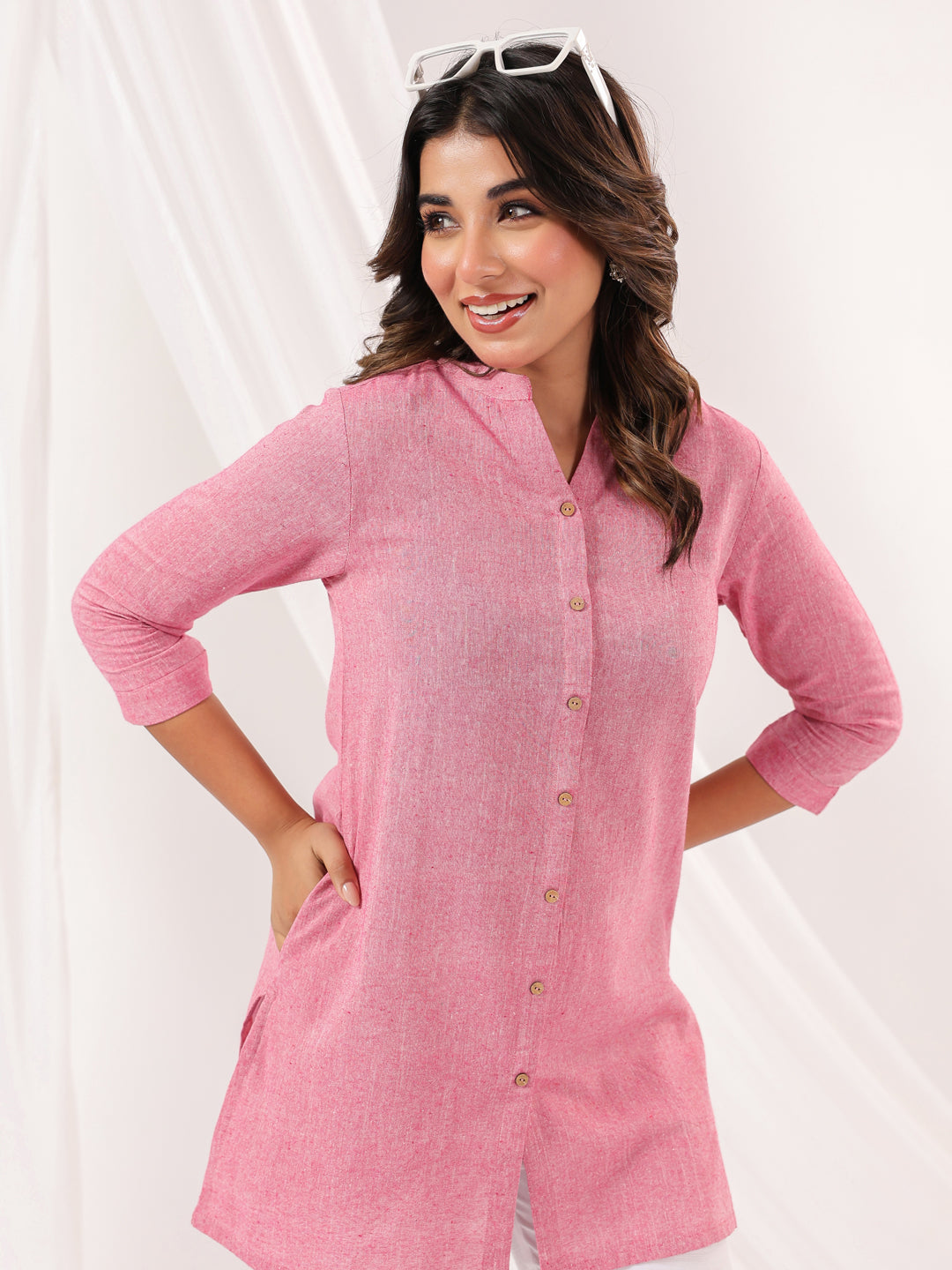 Janasya Light Cotton Solid Straight Kurta