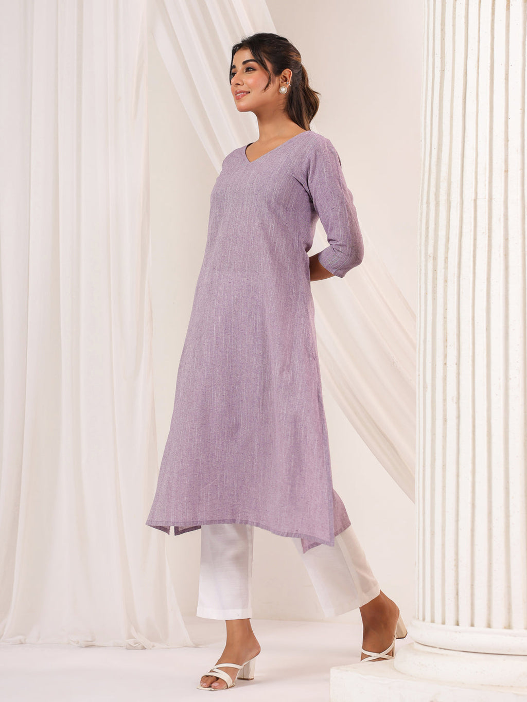 Janasya Light Cotton Solid Straight Kurta
