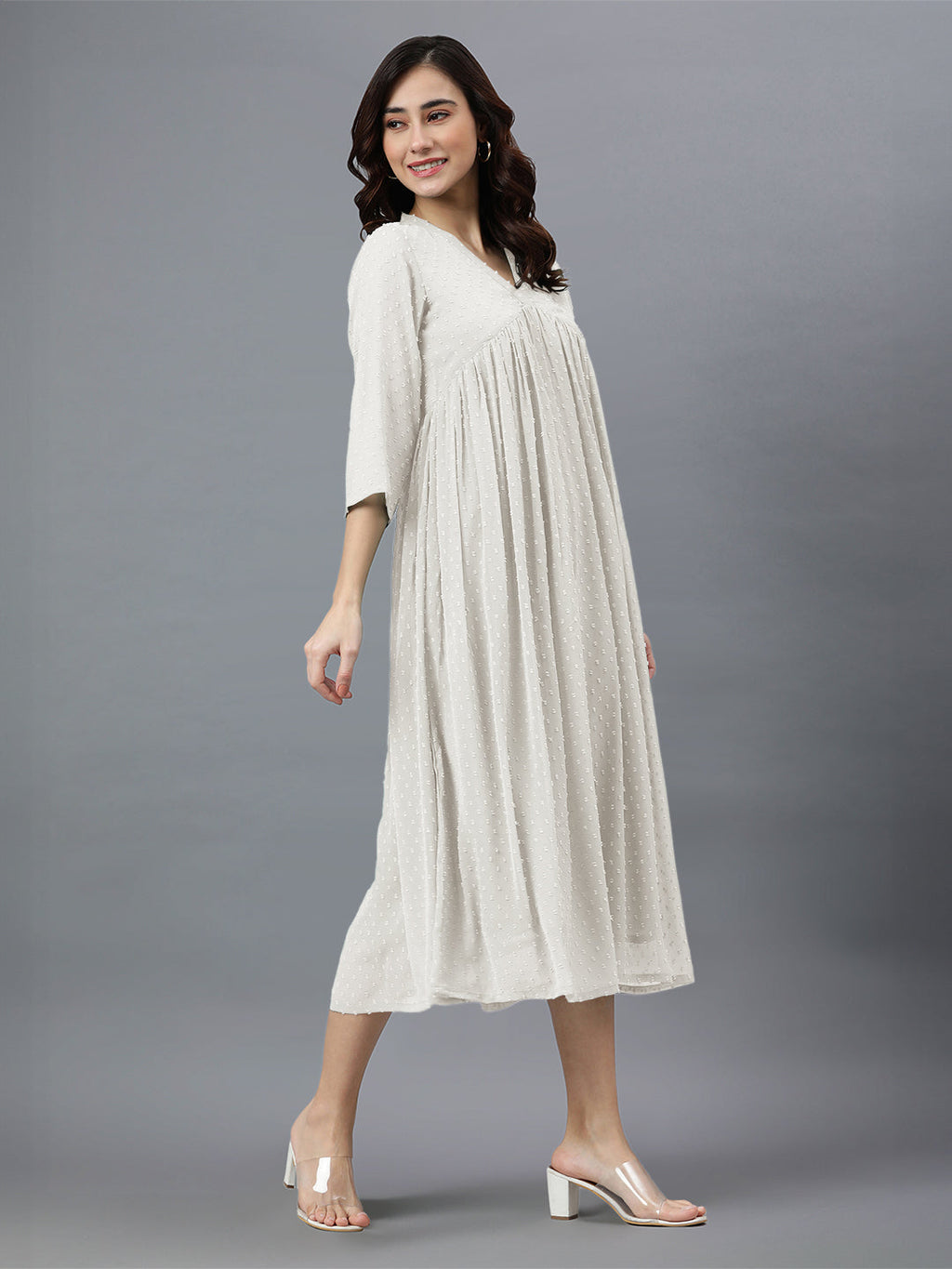 Janasya Bright Dobby Chiffon Self Design Flared Kurta