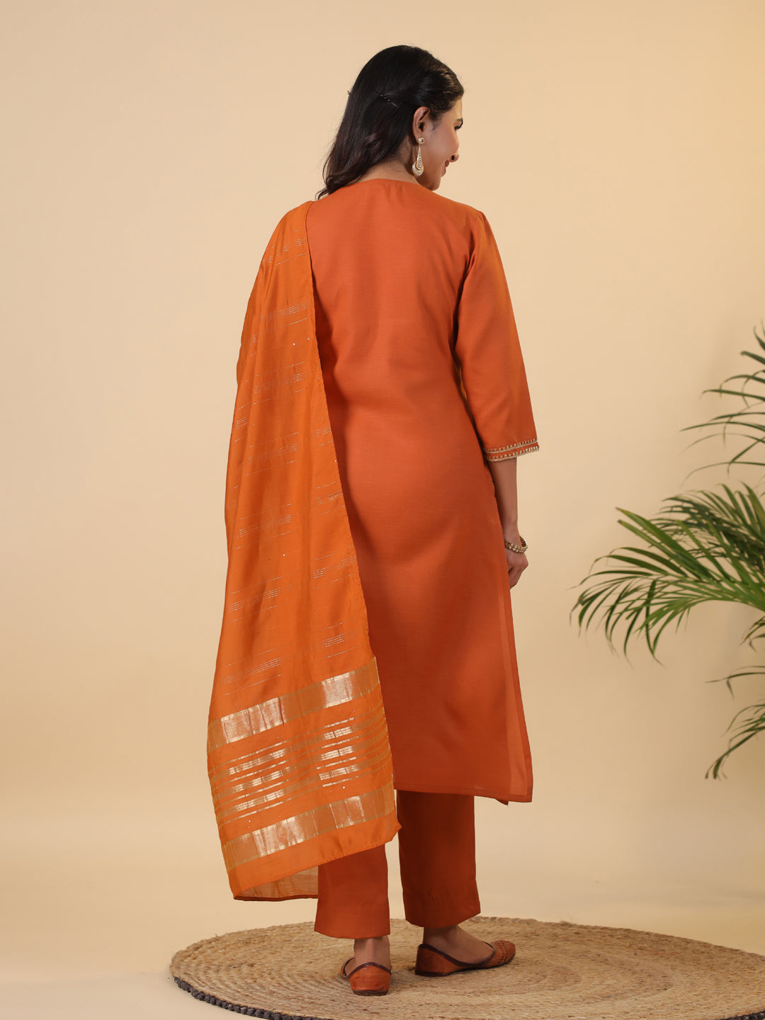 Janasya Dark Cotton Blend Yoke Design Straight Kurta Set