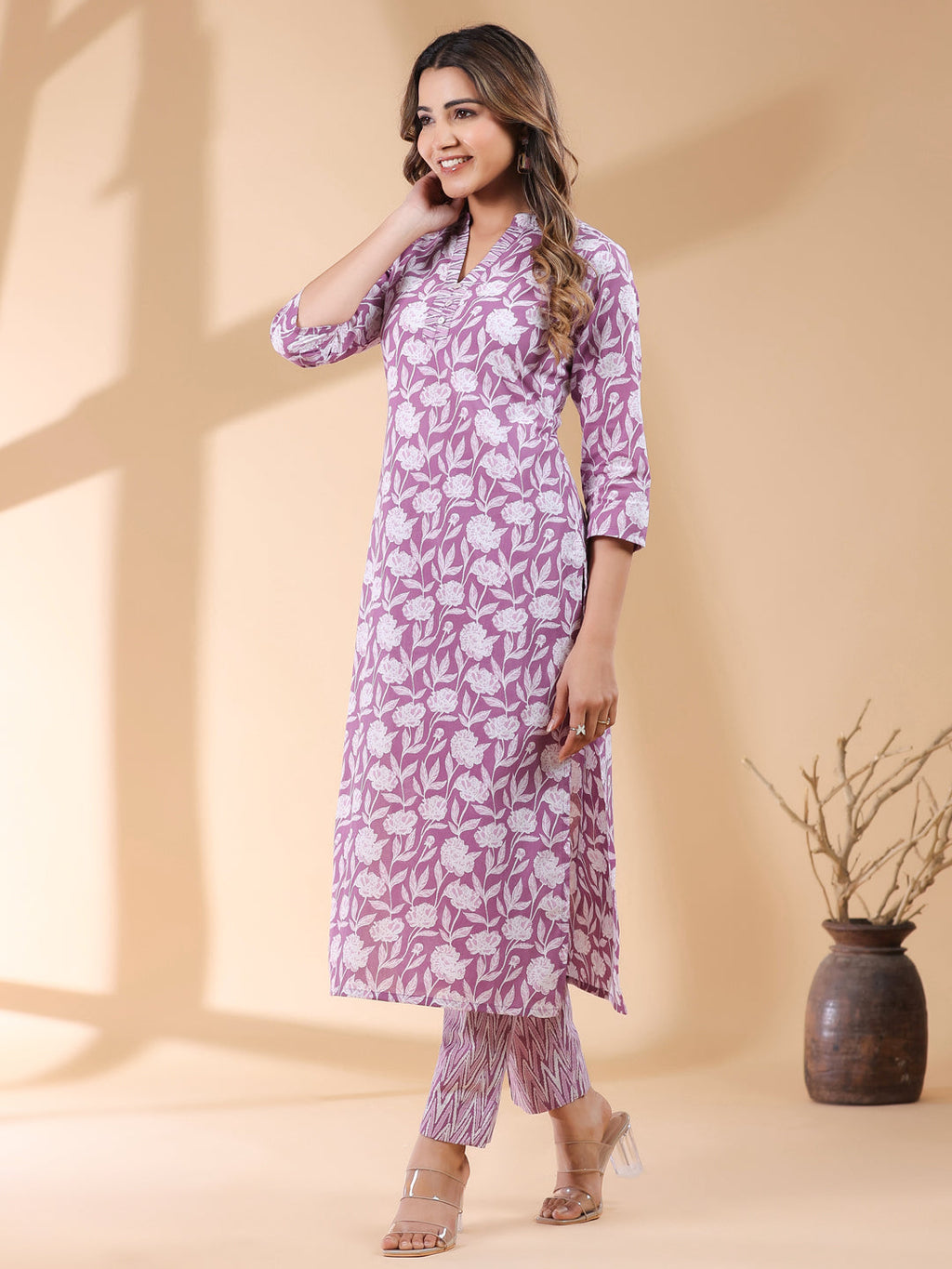 Janasya Light Cotton Floral Straight Kurta Set