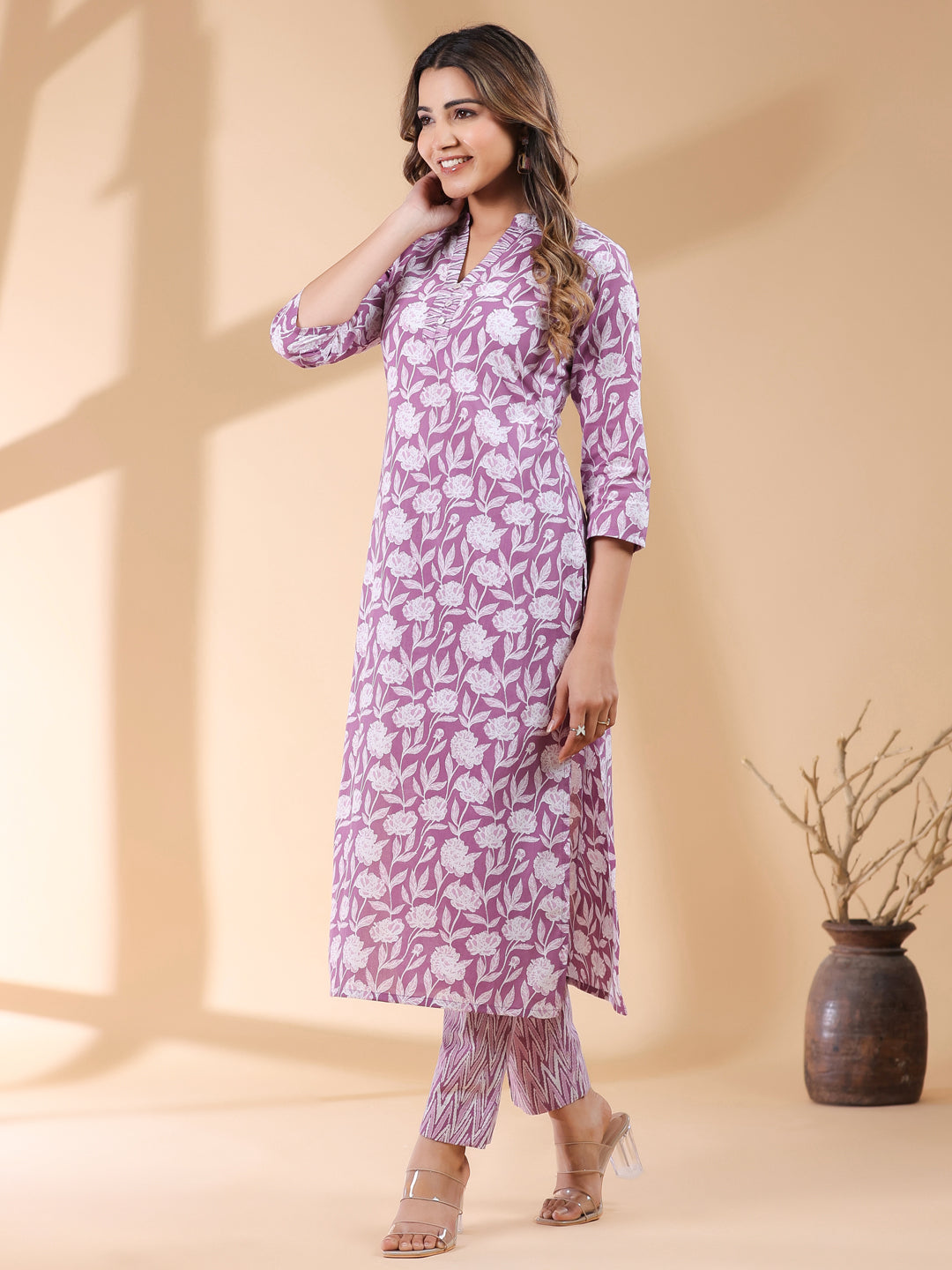 Janasya Light Cotton Floral Straight Kurta Set