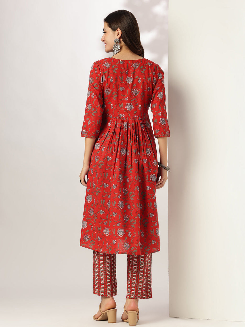 Janasya Dark Cotton Floral A-Line Kurta Set