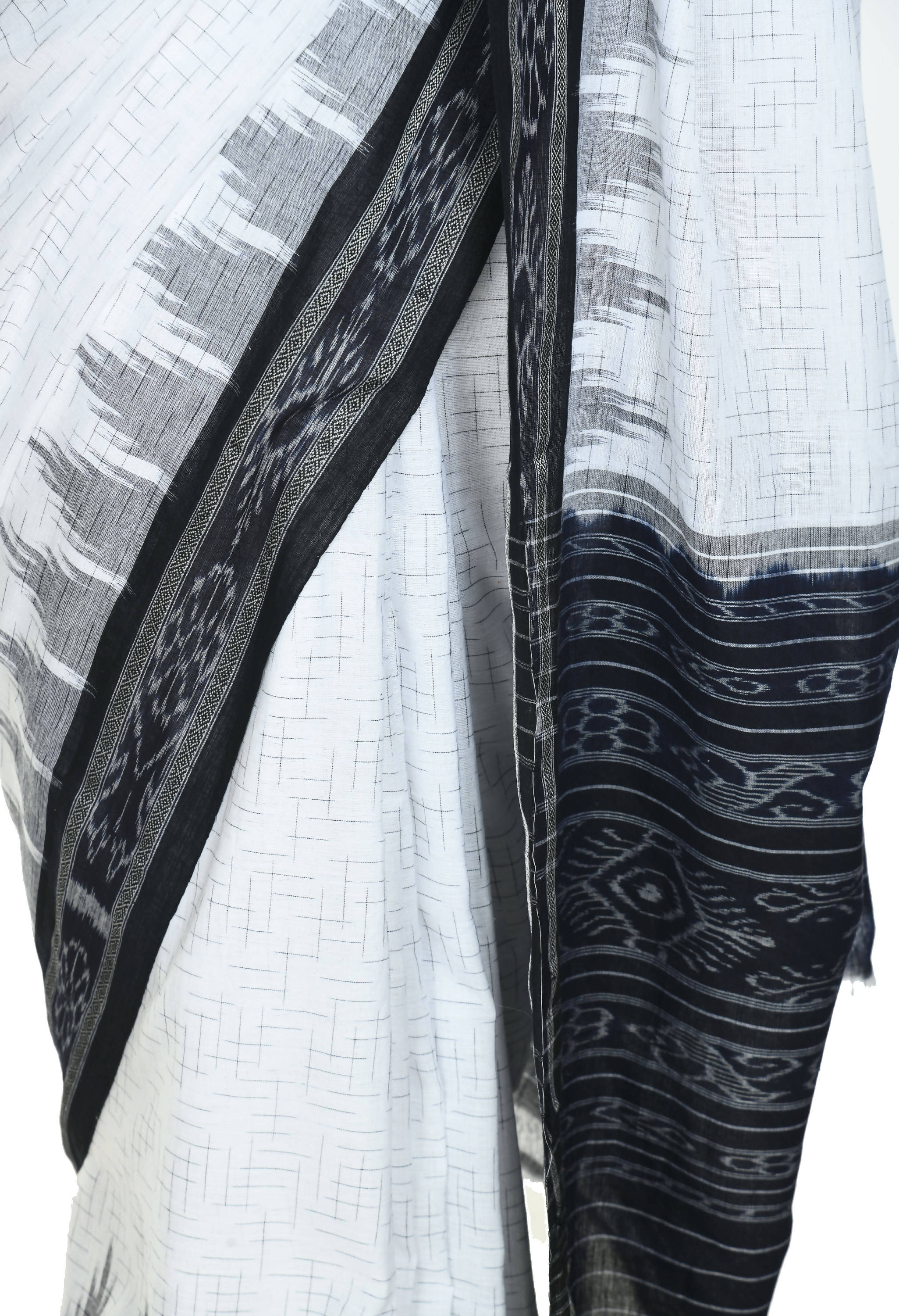 Vamika Sambalpuri Ikat Cotton Jharana White & Black Saree